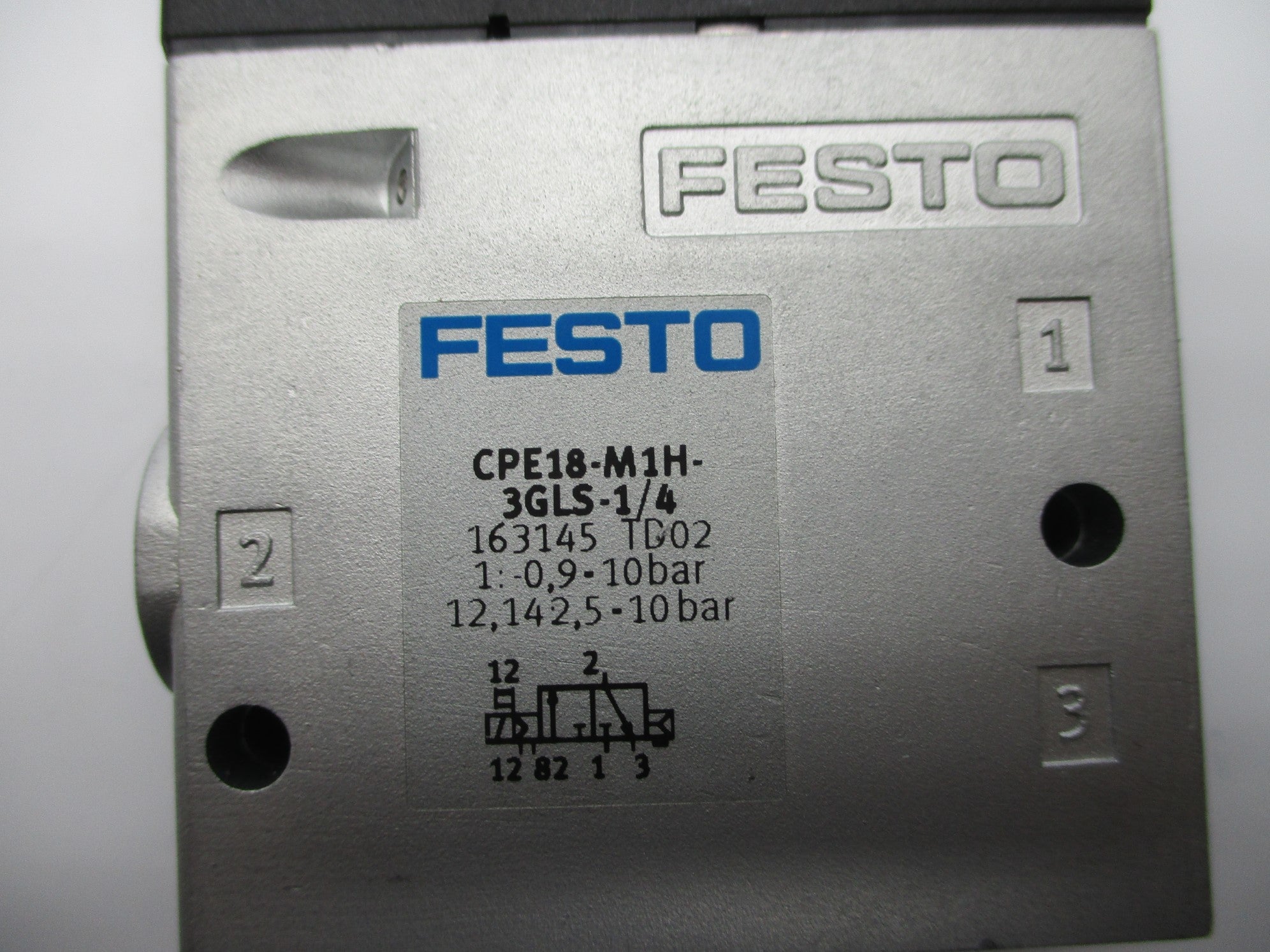 FESTO CPE18-M1H-3GLS-1/4 NSNP