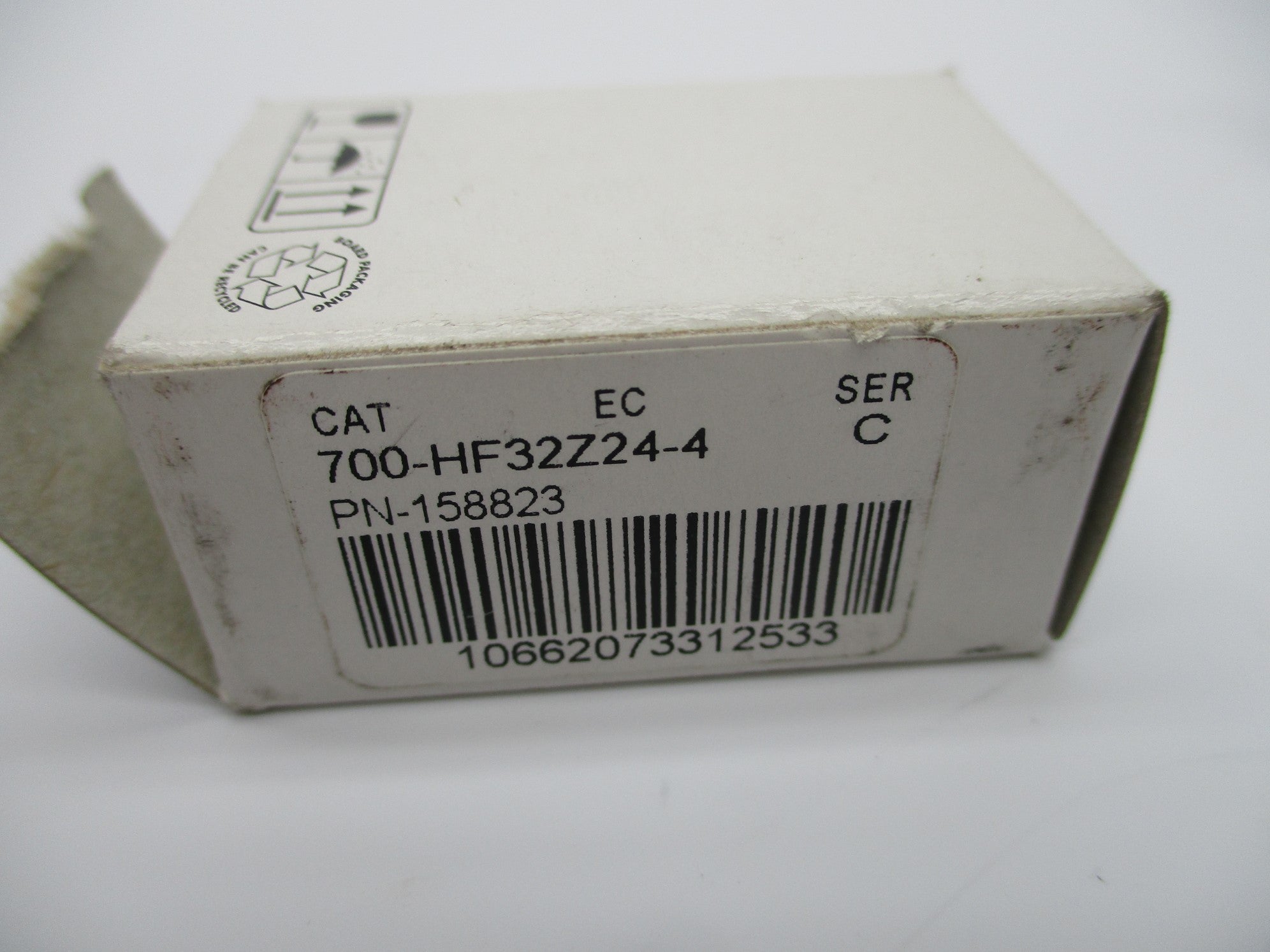 ALLEN BRADLEY 700-HF32Z24-4 SER. C 24VDC 12A (WH) NSMP