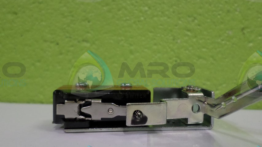 MICROSWITCH BE-1RV47-A4 SWITCH *NEW NO BOX*