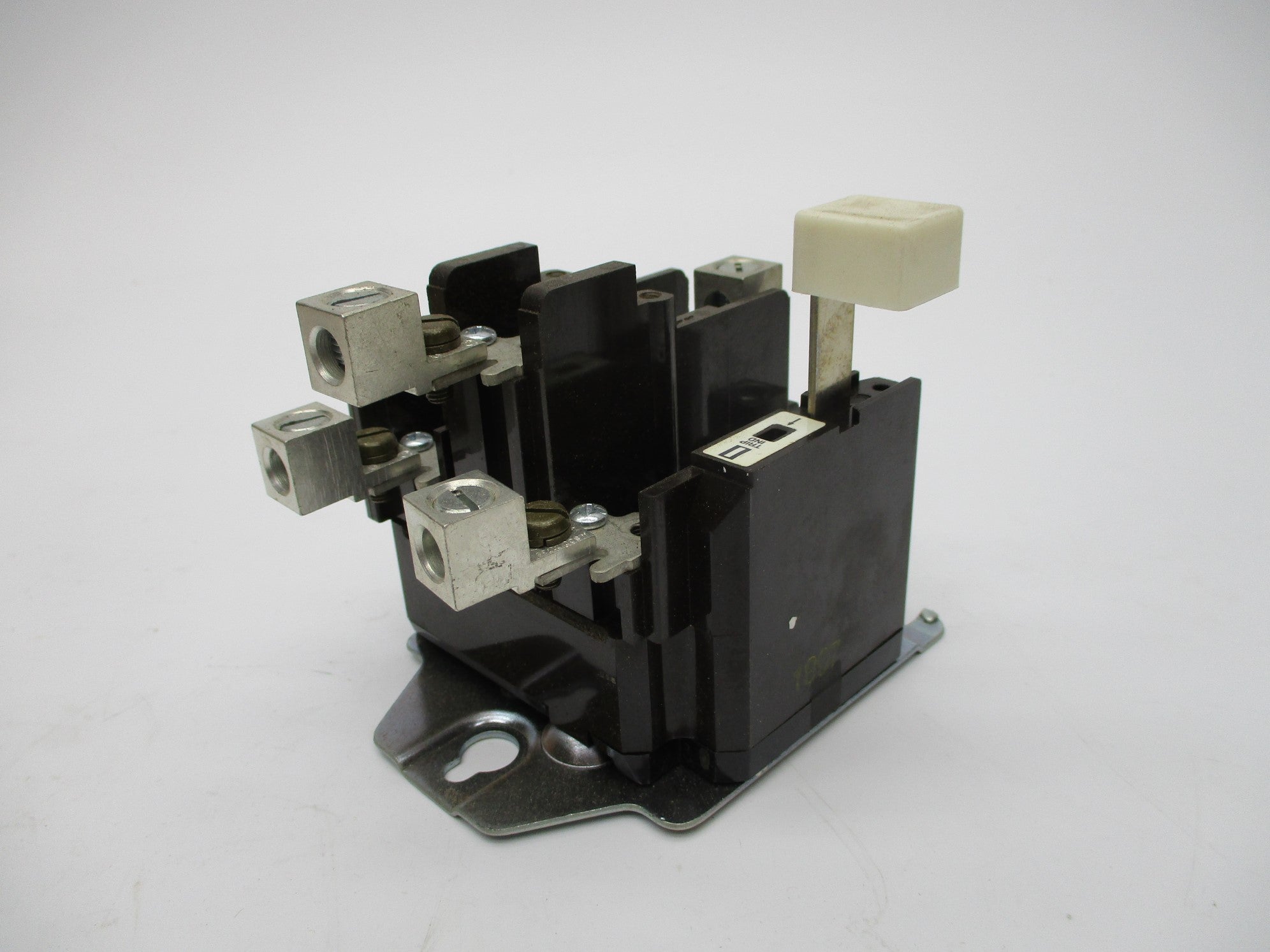 CUTLER HAMMER C30ODN3B 50A NSMP