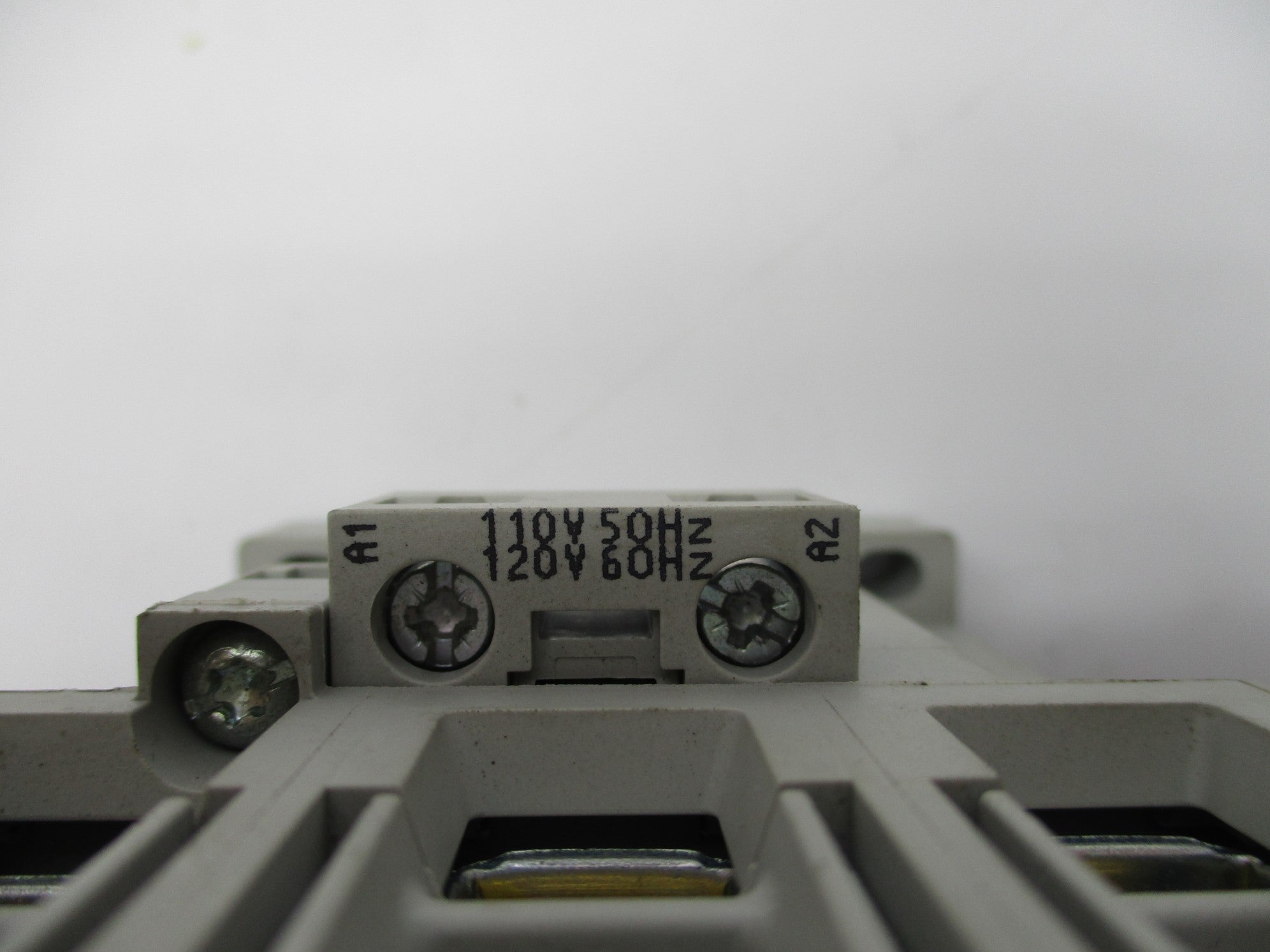 ALLEN BRADLEY 100-C60D00 SER. B 110/120V NSNP