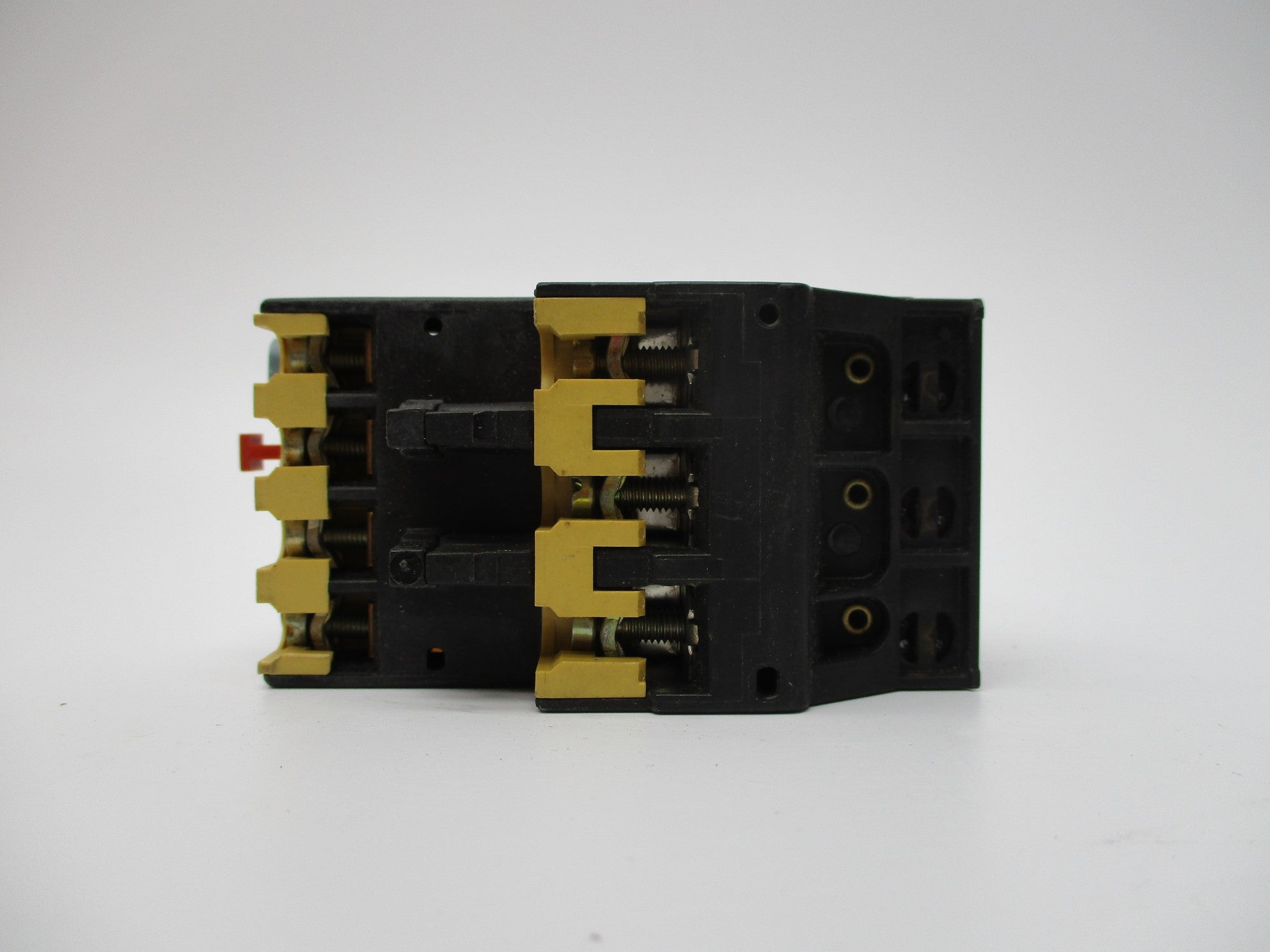 INDUSTRIAL SPARE PART 193-BSB12 SER. B 0.8-1.2A 300V NSNP