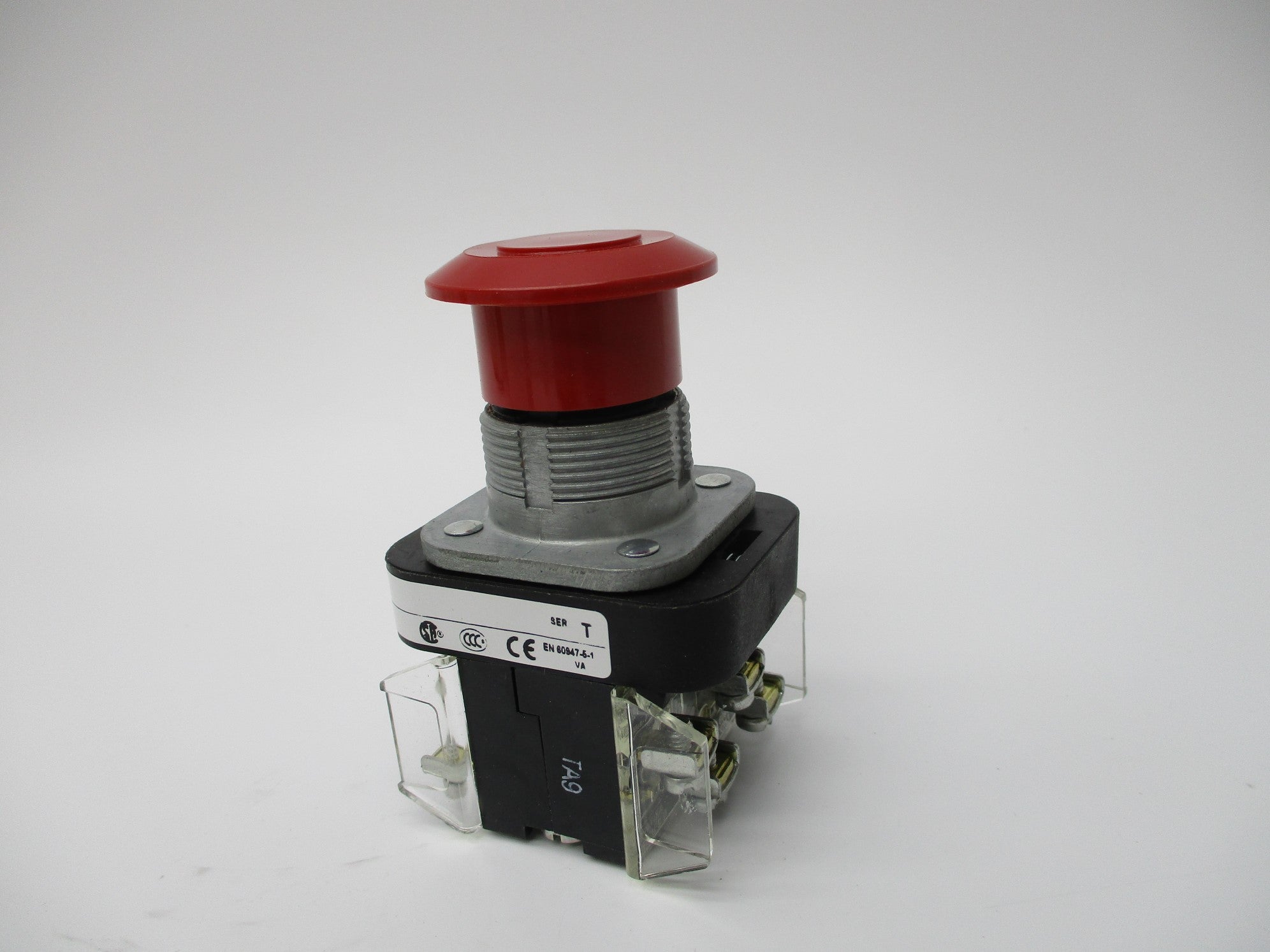 ALLEN BRADLEY 800T-FX6B SER. T (WH) NSMP