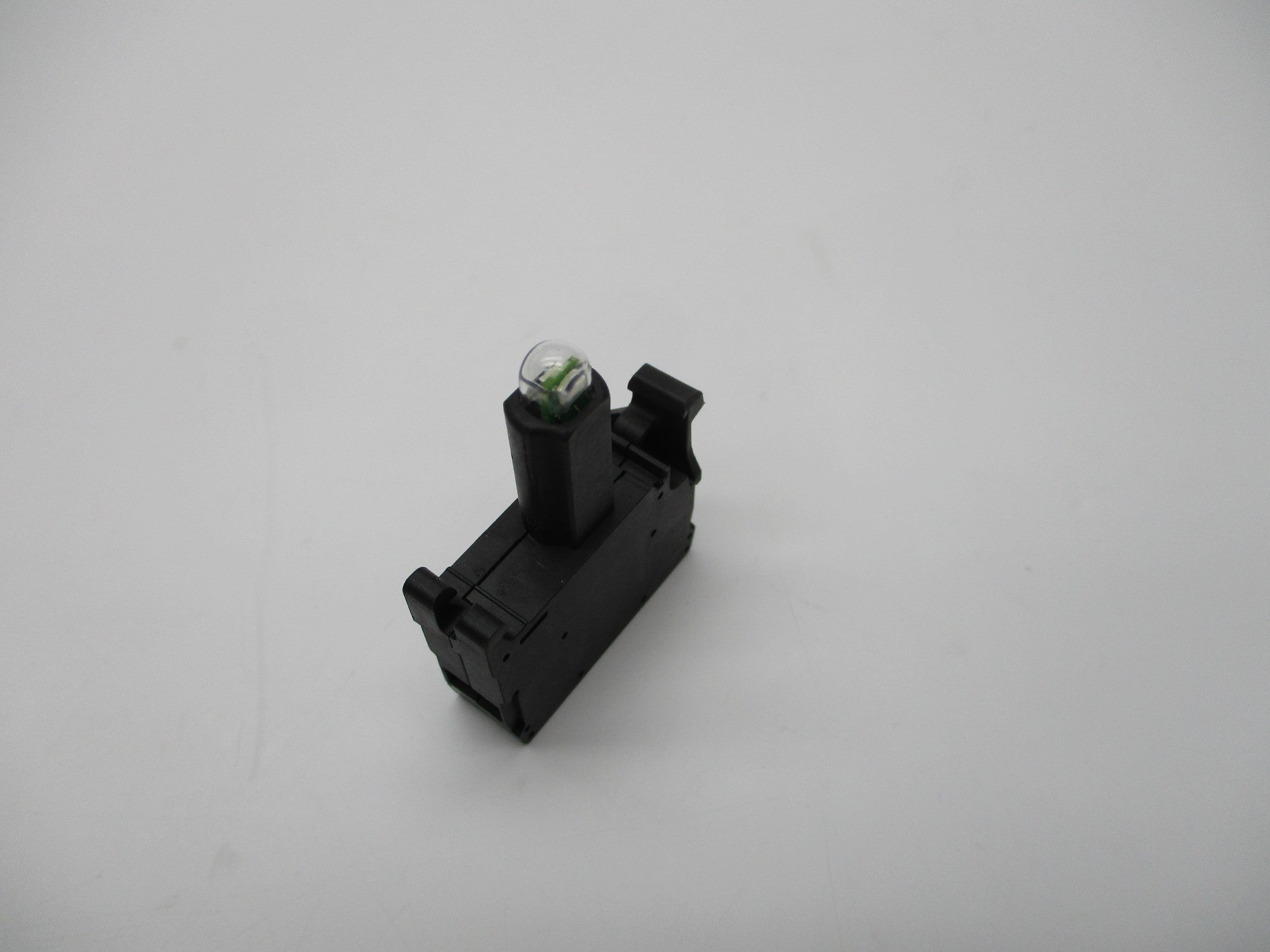 ALLEN BRADLEY 800F-N5G SER. B 120V NSNP