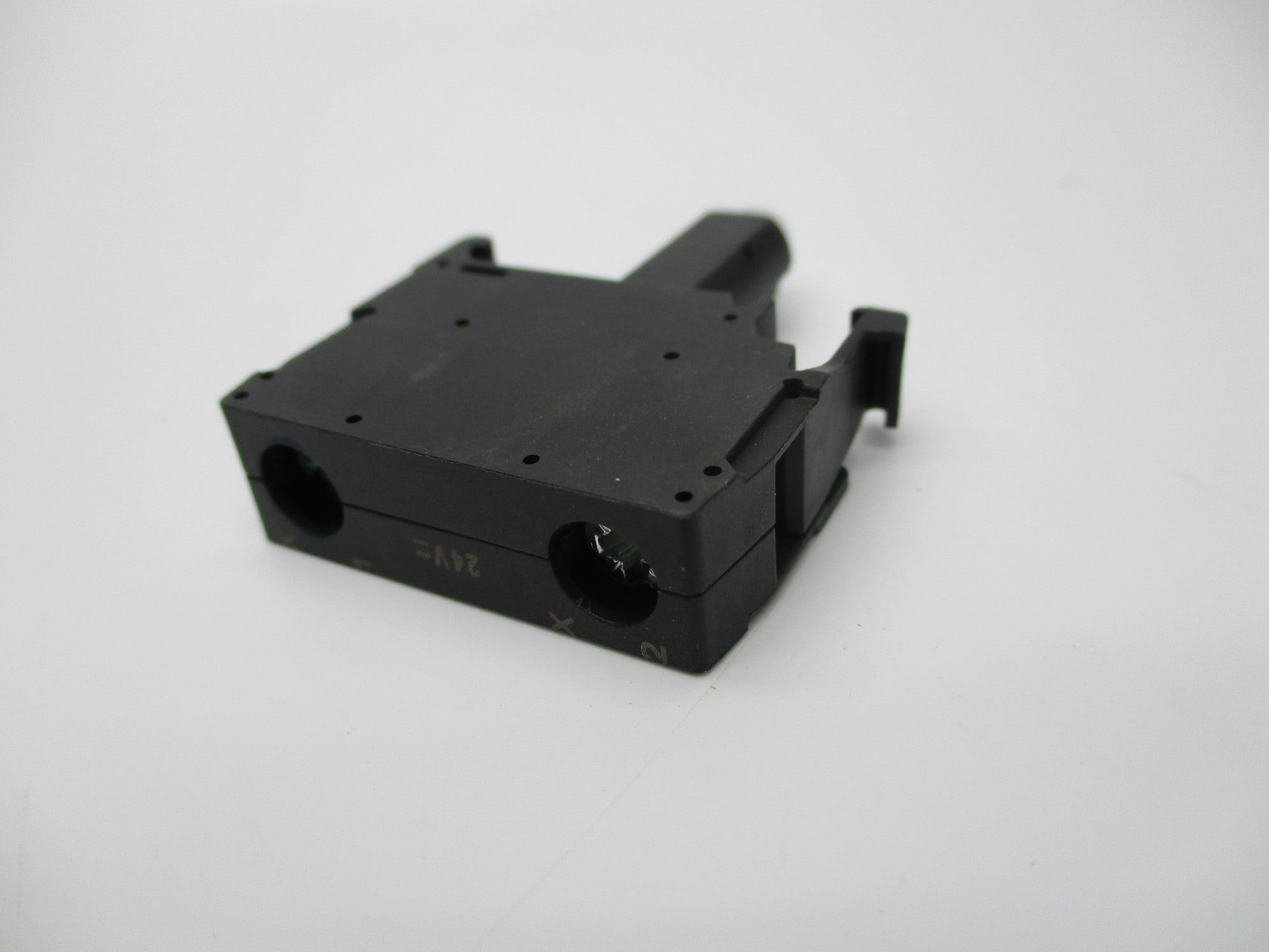 INDUSTRIAL SPARE PART 800F-N3R SER. B 24V NSNP