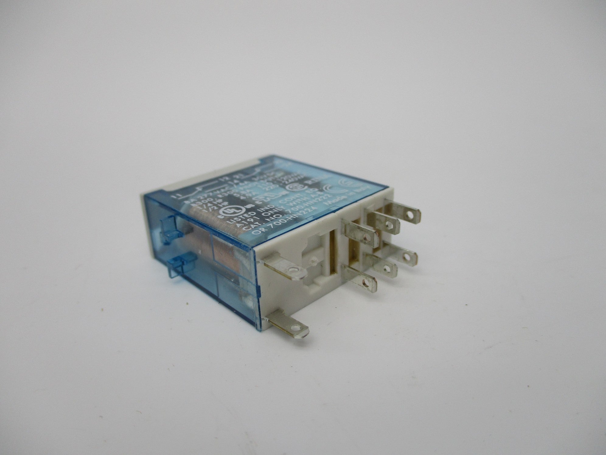 ALLEN BRADLEY 700-HK32Z24 SER. B 24VDC (WH) NSMP