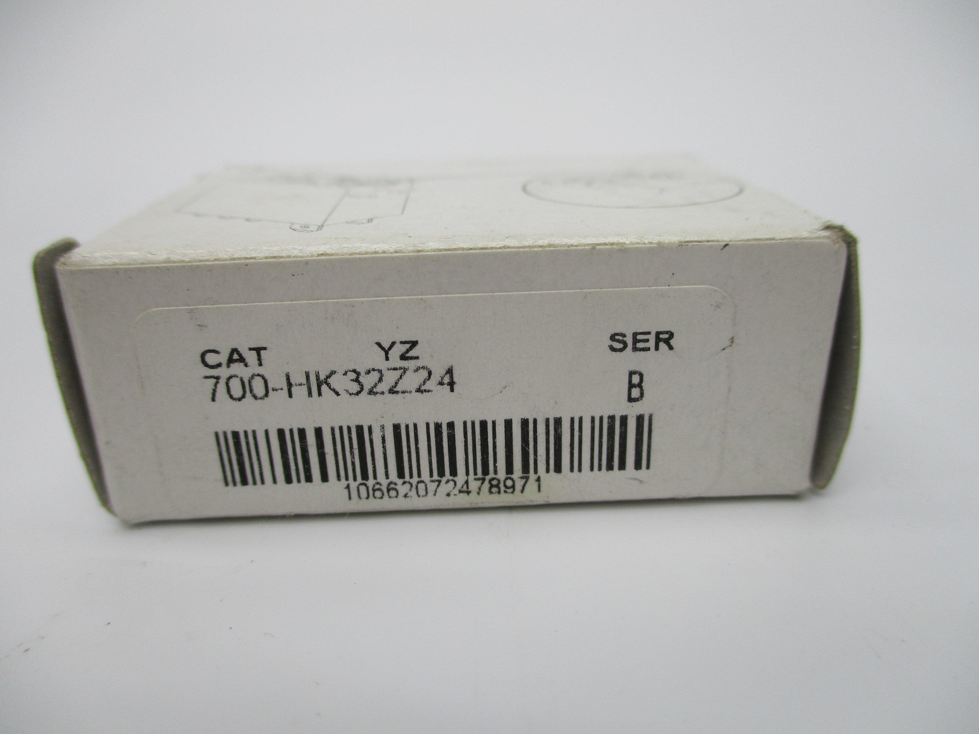ALLEN BRADLEY 700-HK32Z24 SER. B 24VDC (WH) NSMP