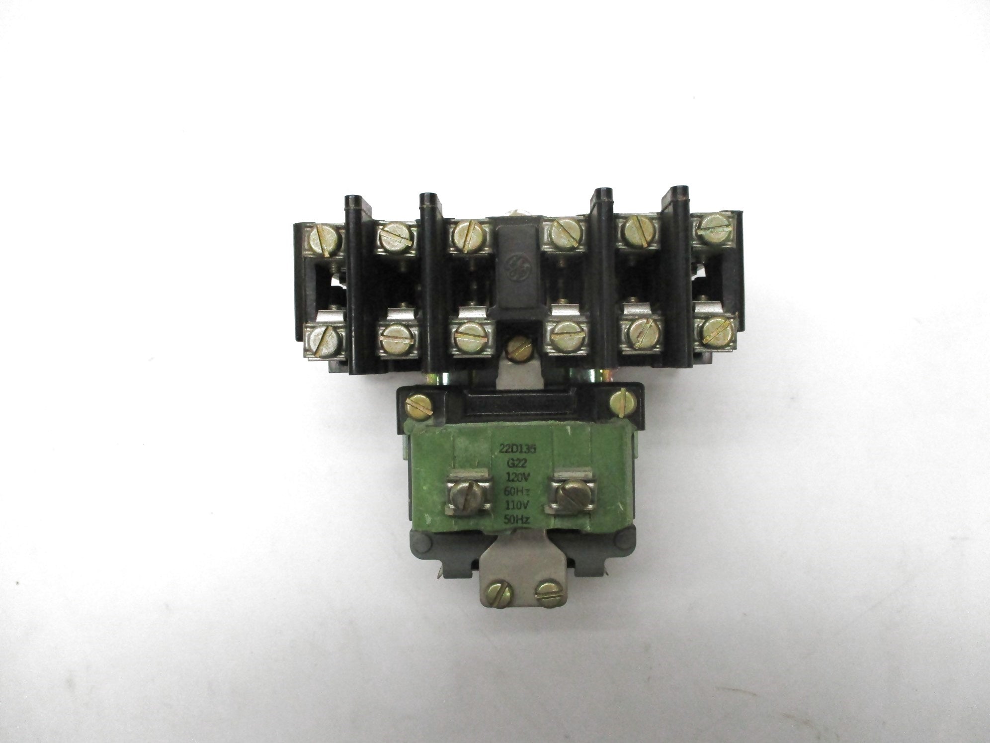 GENERAL ELECTRIC CR2810A14DE22 10A 110/120V NSMP