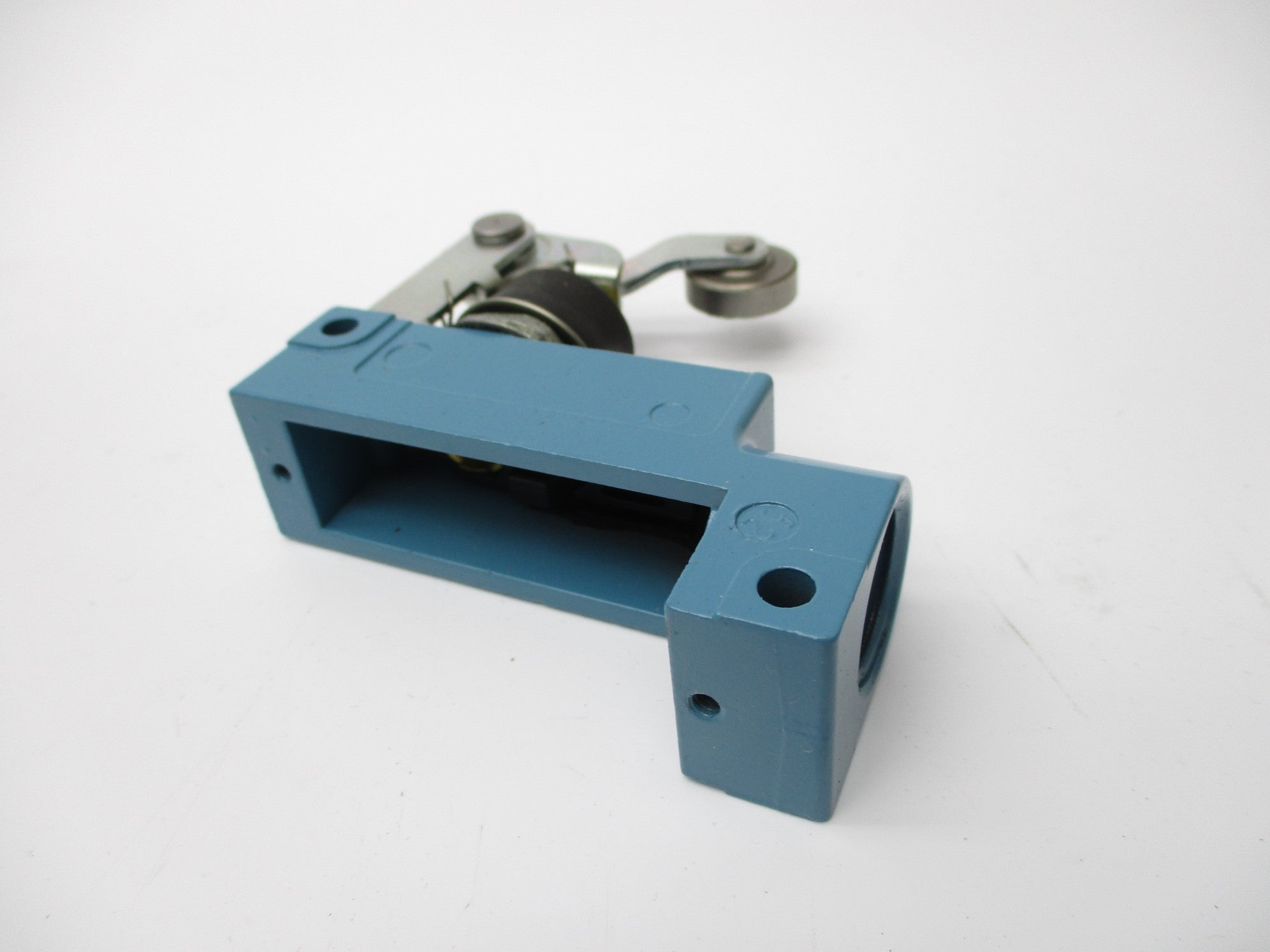 MICRO SWITCH BZG1-2RN2 (AS PICTURED) NSNP