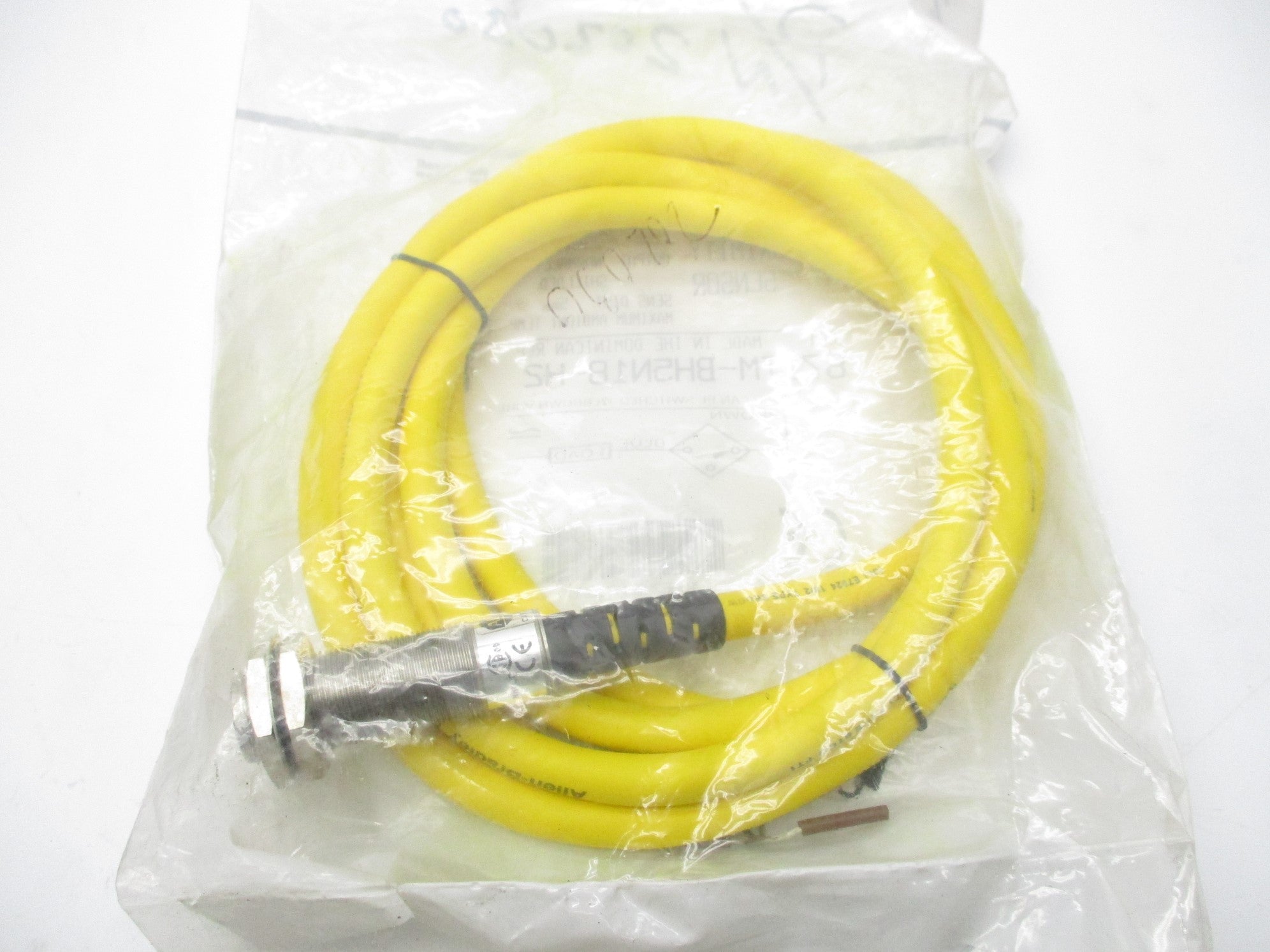 INDUSTRIAL SPARE PART 871TM-BH5N18-H2 SER. A 250VAC/DC NSMP