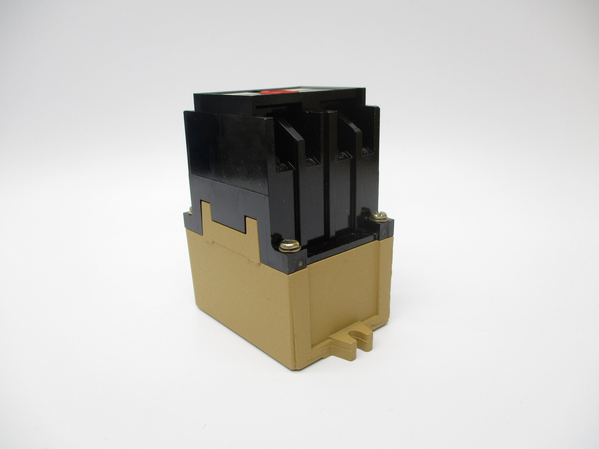 INDUSTRIAL SPARE PART 700-P000A1 SER. B 110/115-120V 60A NSNP