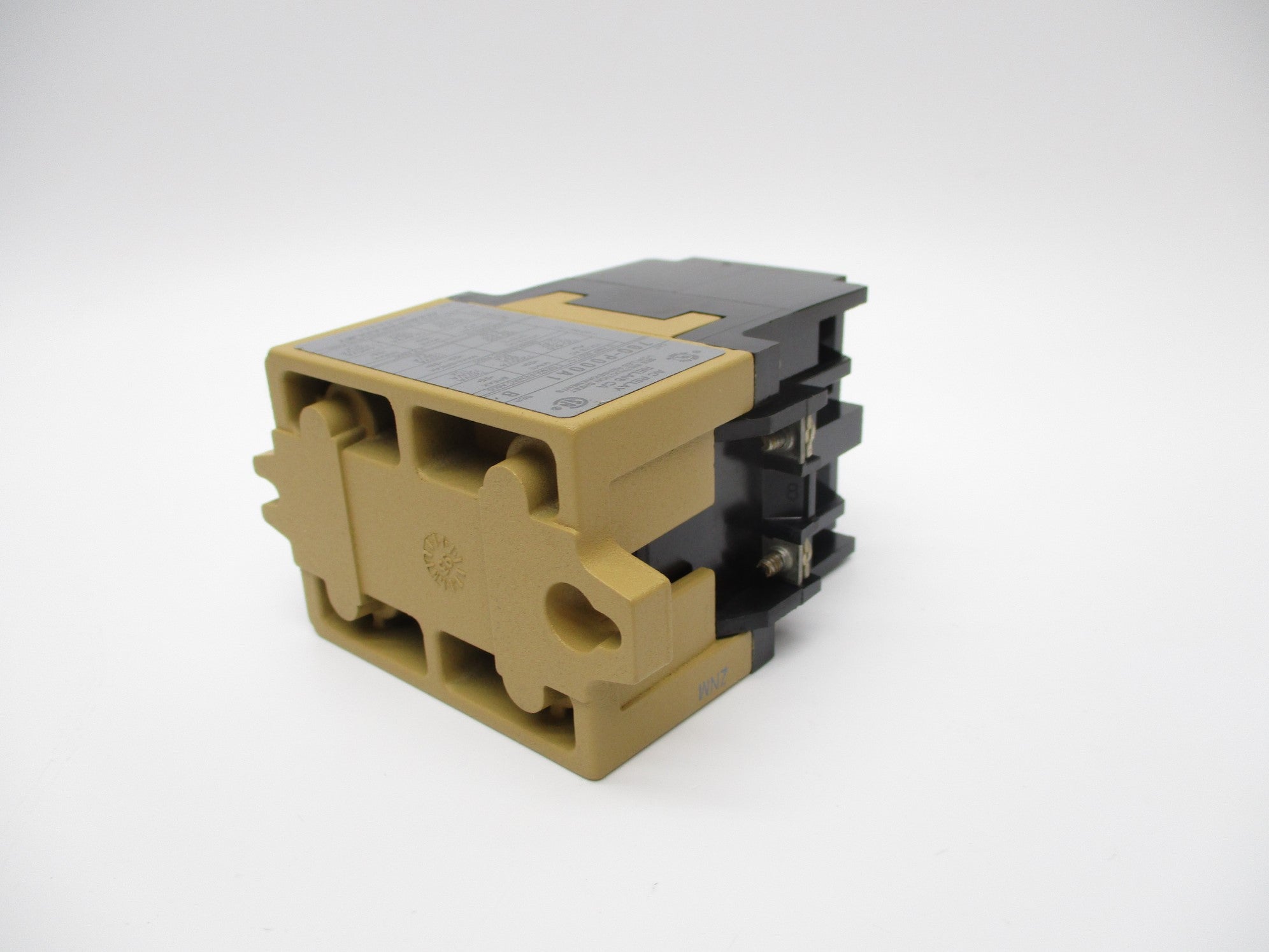 INDUSTRIAL SPARE PART 700-P000A1 SER. B 110/115-120V 60A NSNP