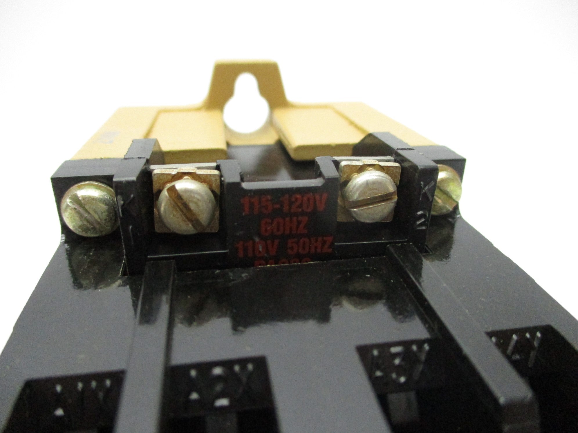 INDUSTRIAL SPARE PART 700-P000A1 SER. B 110/115-120V 60A NSNP