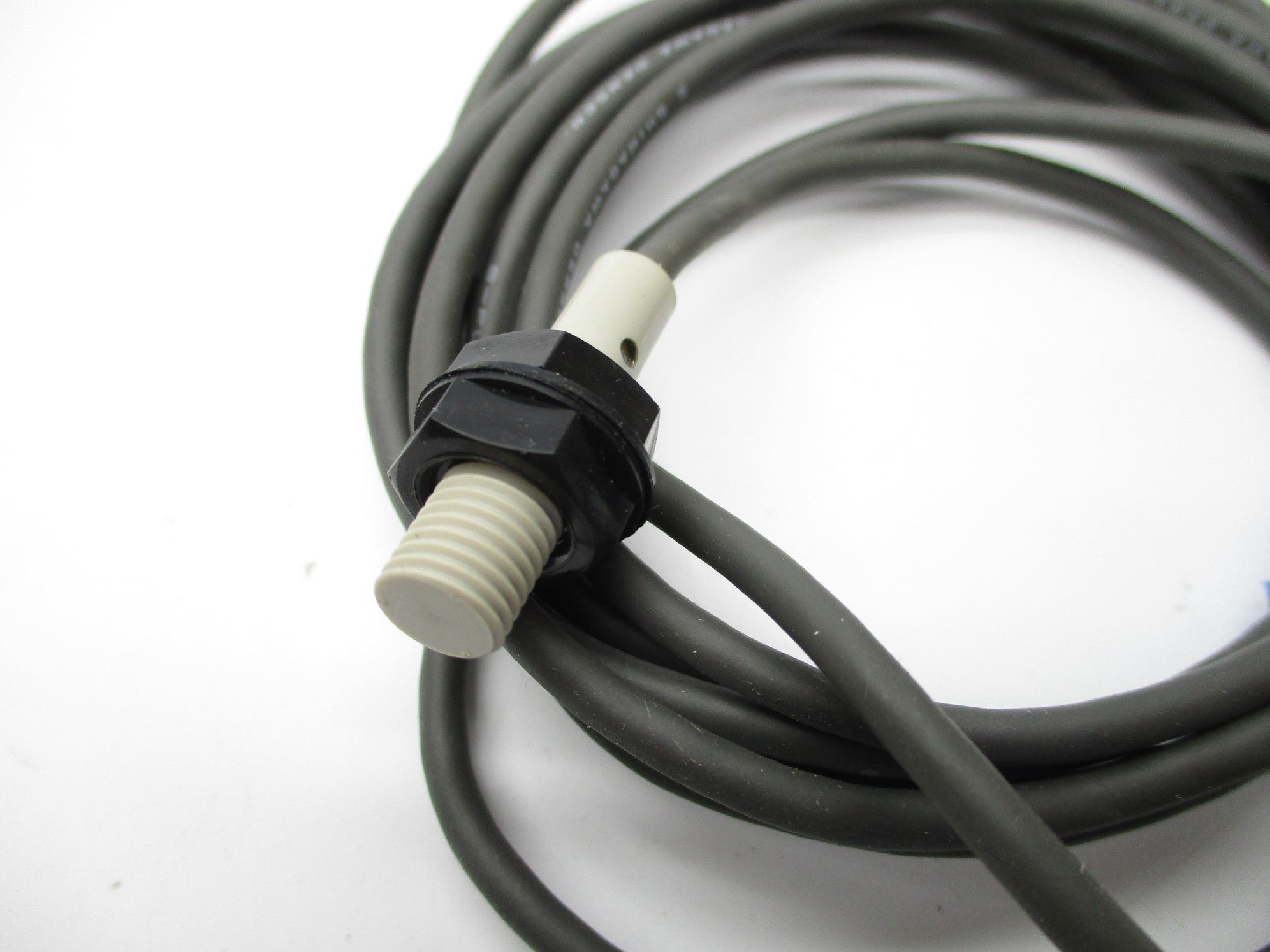 OMRON E2F-X1R5F1 12-24VDC NSNP