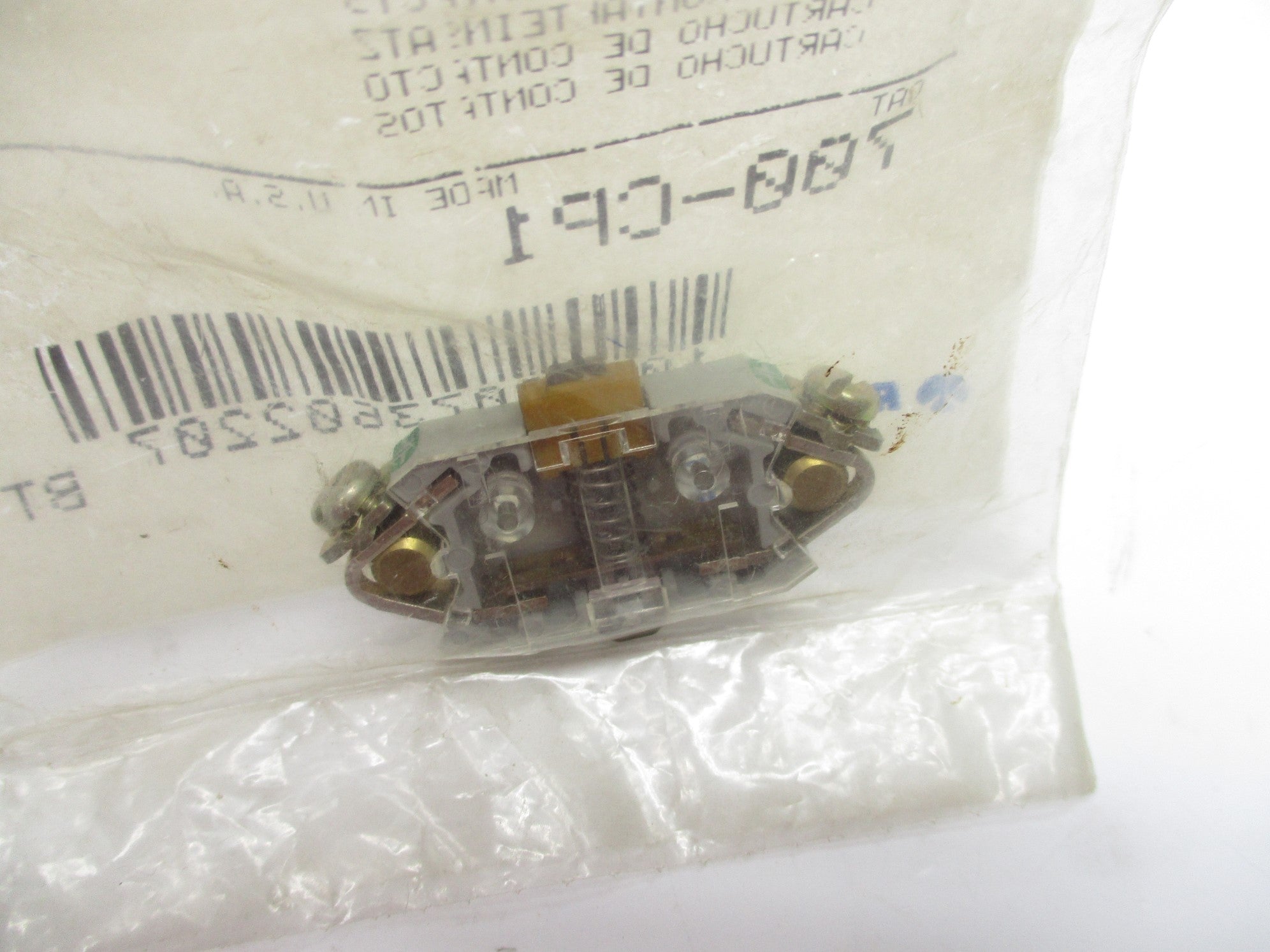 ALLEN BRADLEY 700-CP1 SER. B (BL/WH) NSMP