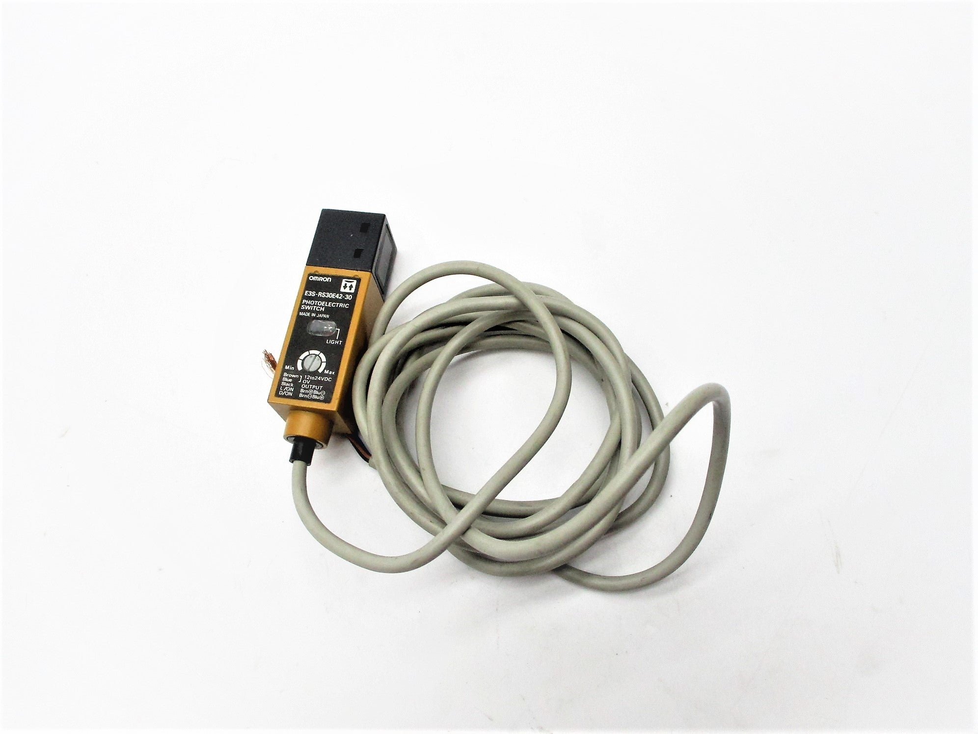 OMRON E3S-RS30E42-30 12-24VDC UNMP