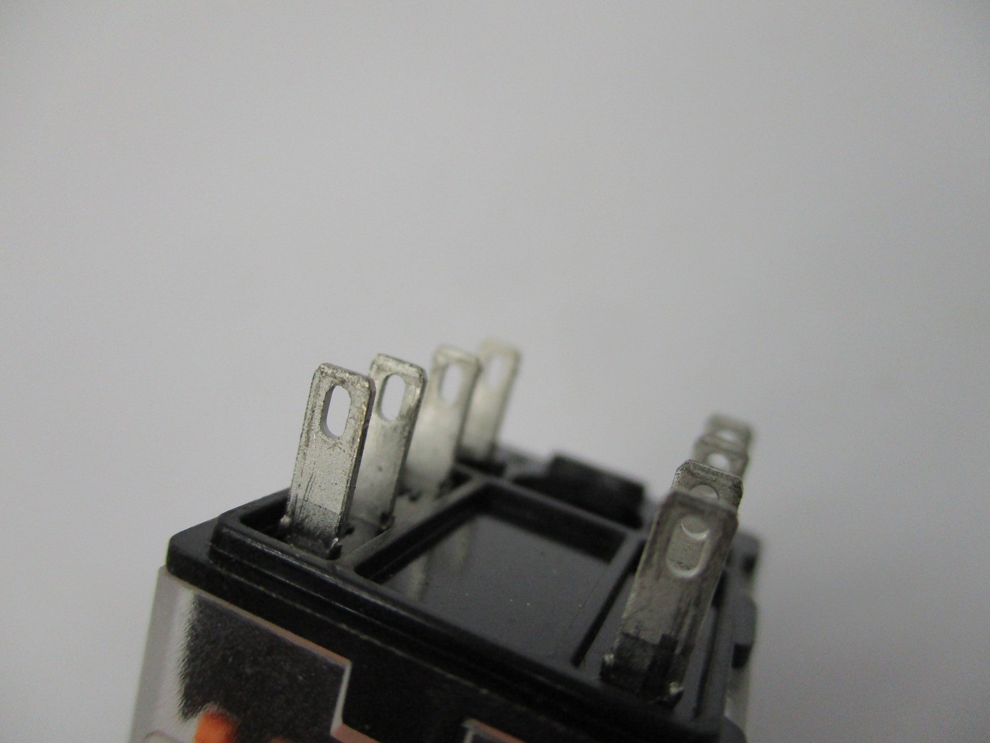 SCHNEIDER ELECTRIC RXM2AB2P7 12A 230V UNMP