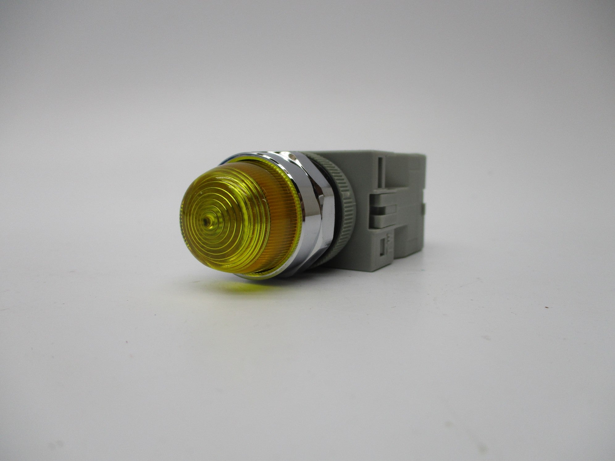IDEC APW2126D-Y NSMP