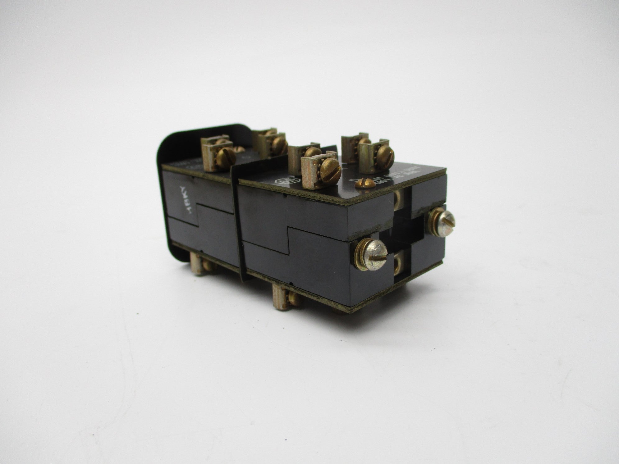 INDUSTRIAL SPARE PART 800T-XC15 SER. A 600VAC (BK/YL) NSMP