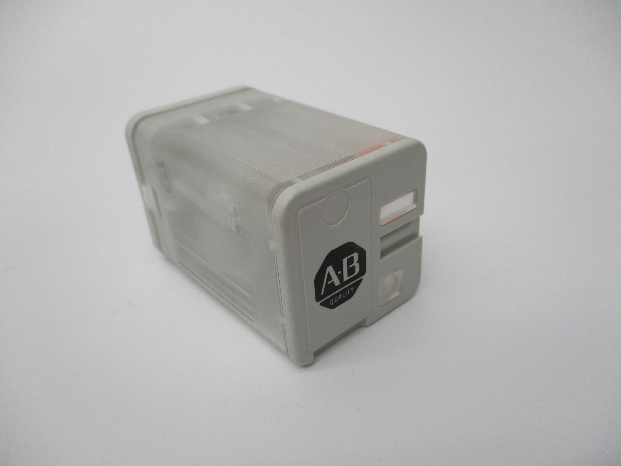 ALLEN BRADLEY 700-HA32Z1 SER. A 10A 110V (BK/YL) NSMP