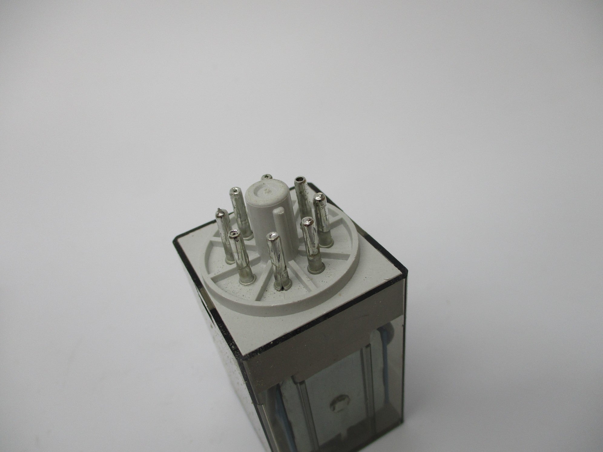 INDUSTRIAL SPARE PART 700-HA32Z1 SER. D 110VDC 10A (WH) NSMP