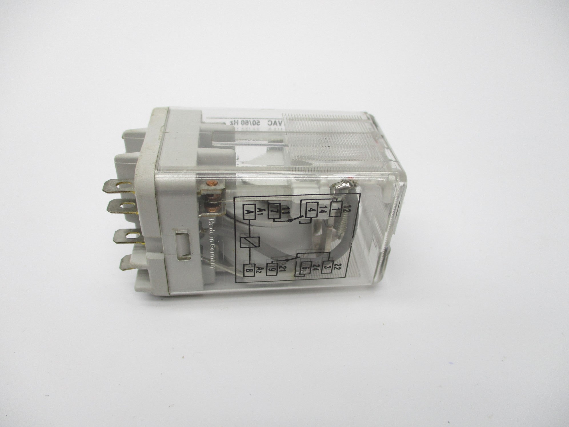 INDUSTRIAL SPARE PART 700-HB32Z24 SER. A 10A 24V (BK/YL) NSMP