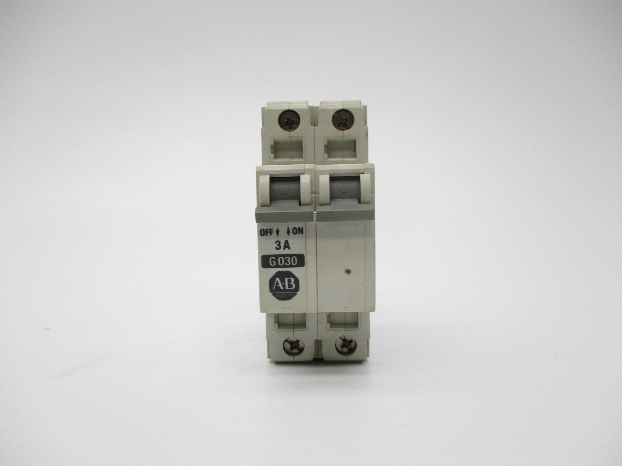 ALLEN BRADLEY 1492-CB2G030 SER. B 3A UNMP