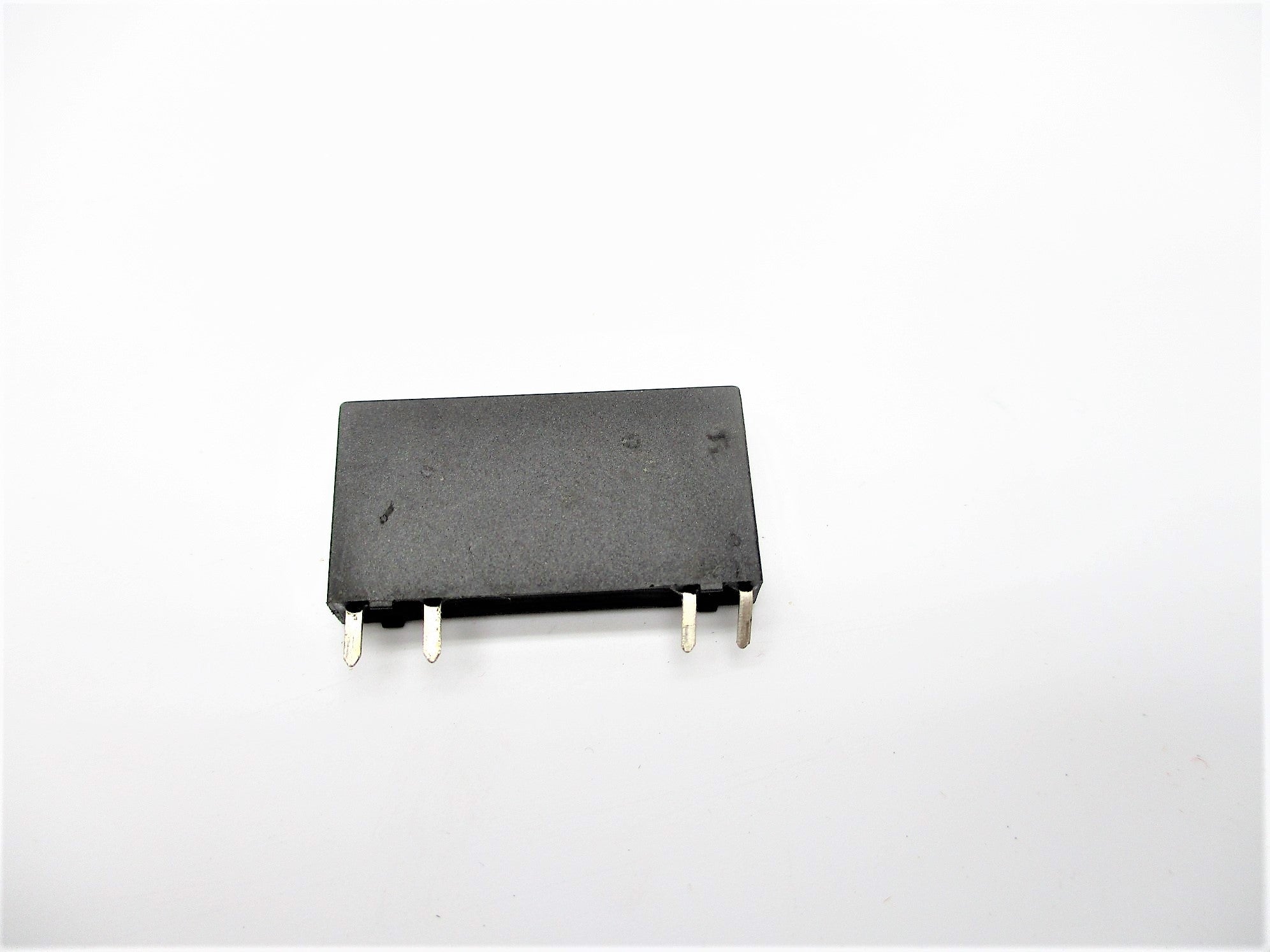 ALLEN BRADLEY 700-TBS24 SER. B 2A 24V UNMP