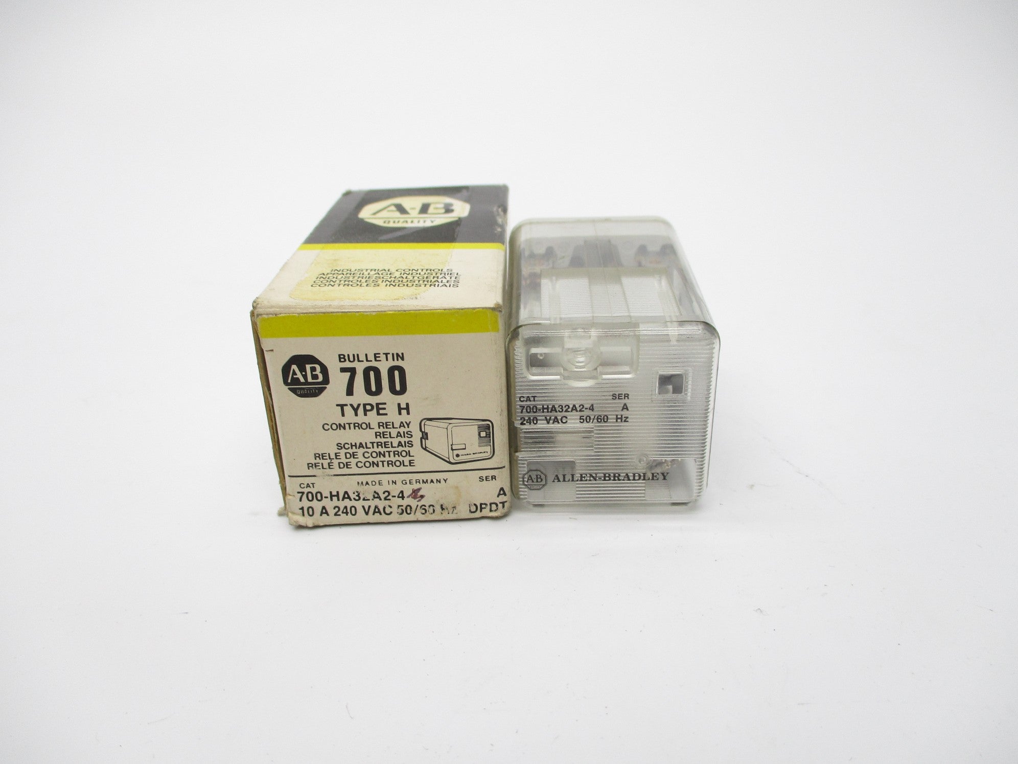 ALLEN BRADLEY 700-HA32A2-4 SER. A 10A 240V (BK/YL) NSMP