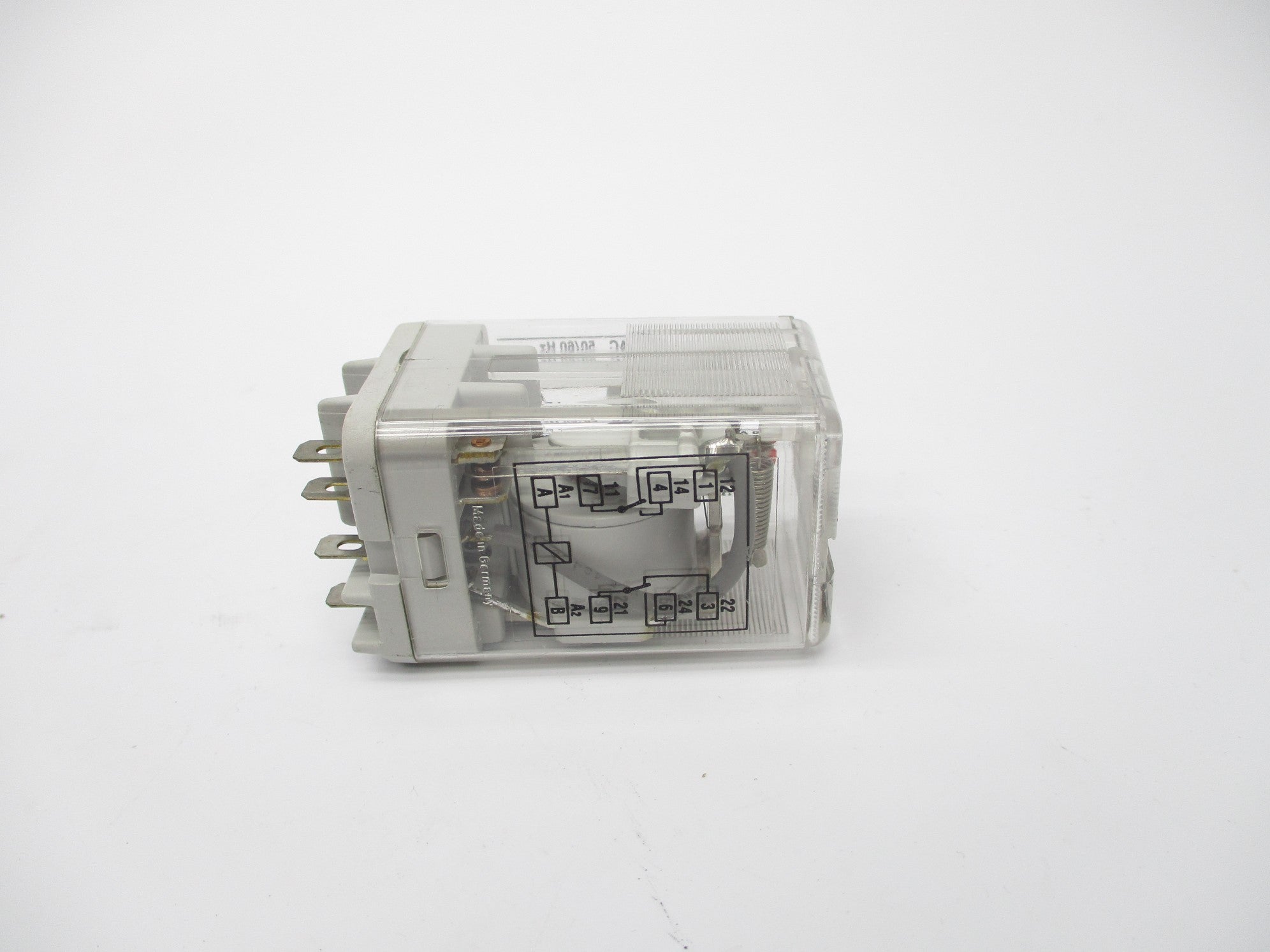 INDUSTRIAL SPARE PART 700-HB32Z24 SER. A 24V UNMP