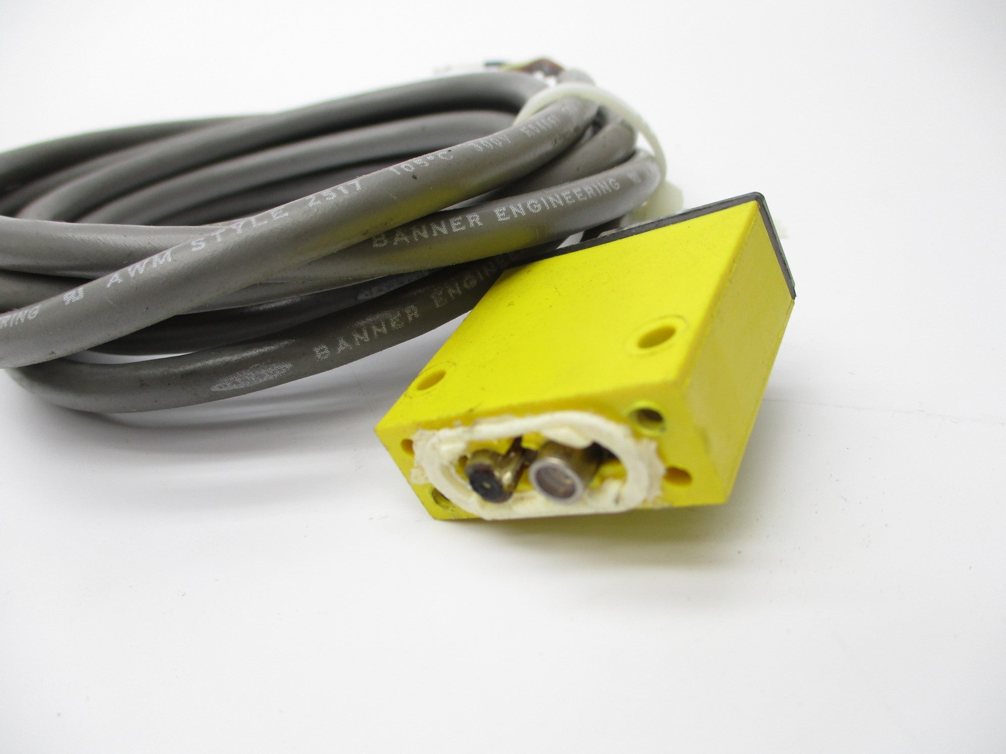 BANNER ENGINEERING SM312LVM5V 5VDC UNMP
