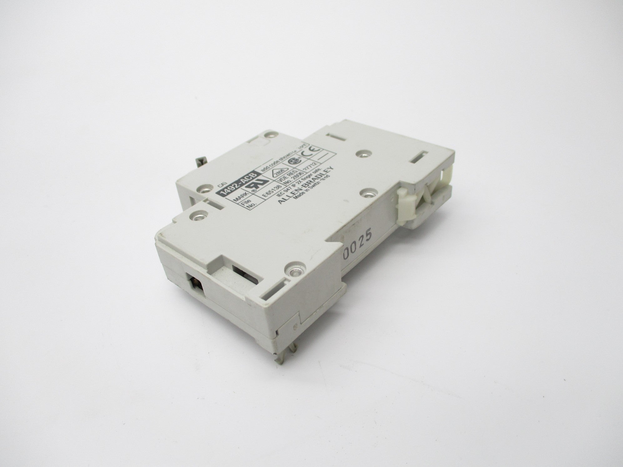 ALLEN BRADLEY 1492-ACBH2 6A 277V UNMP