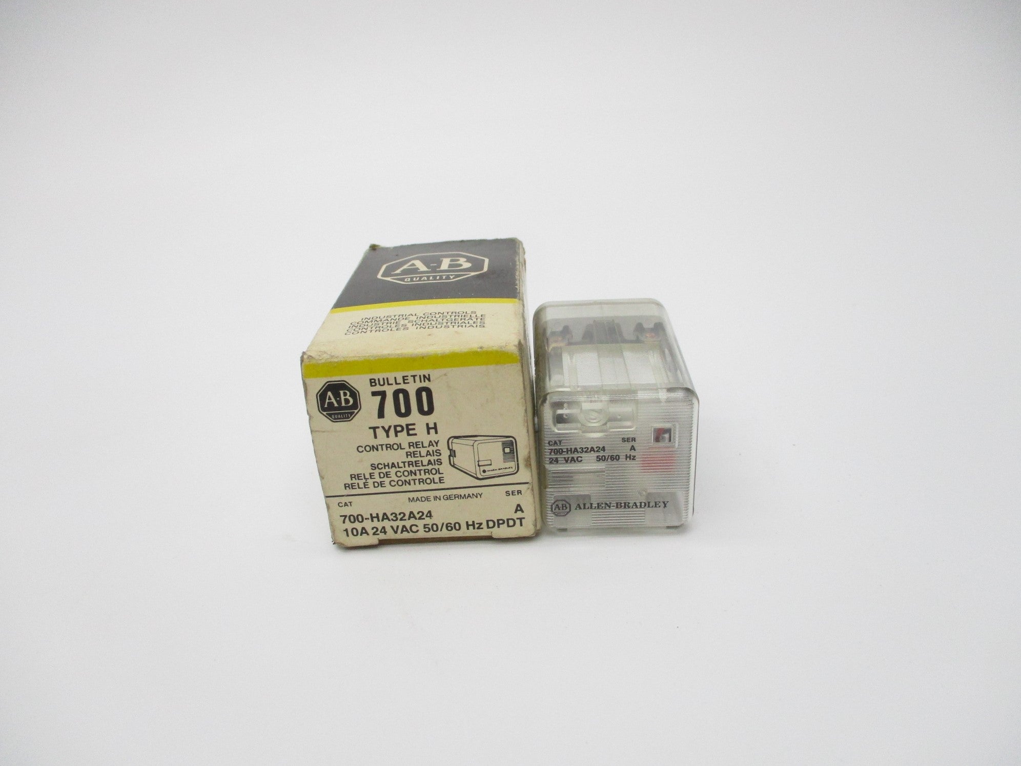 ALLEN BRADLEY 700-HA32A24 SER. A 10A 24V (BK/YL) NSMP