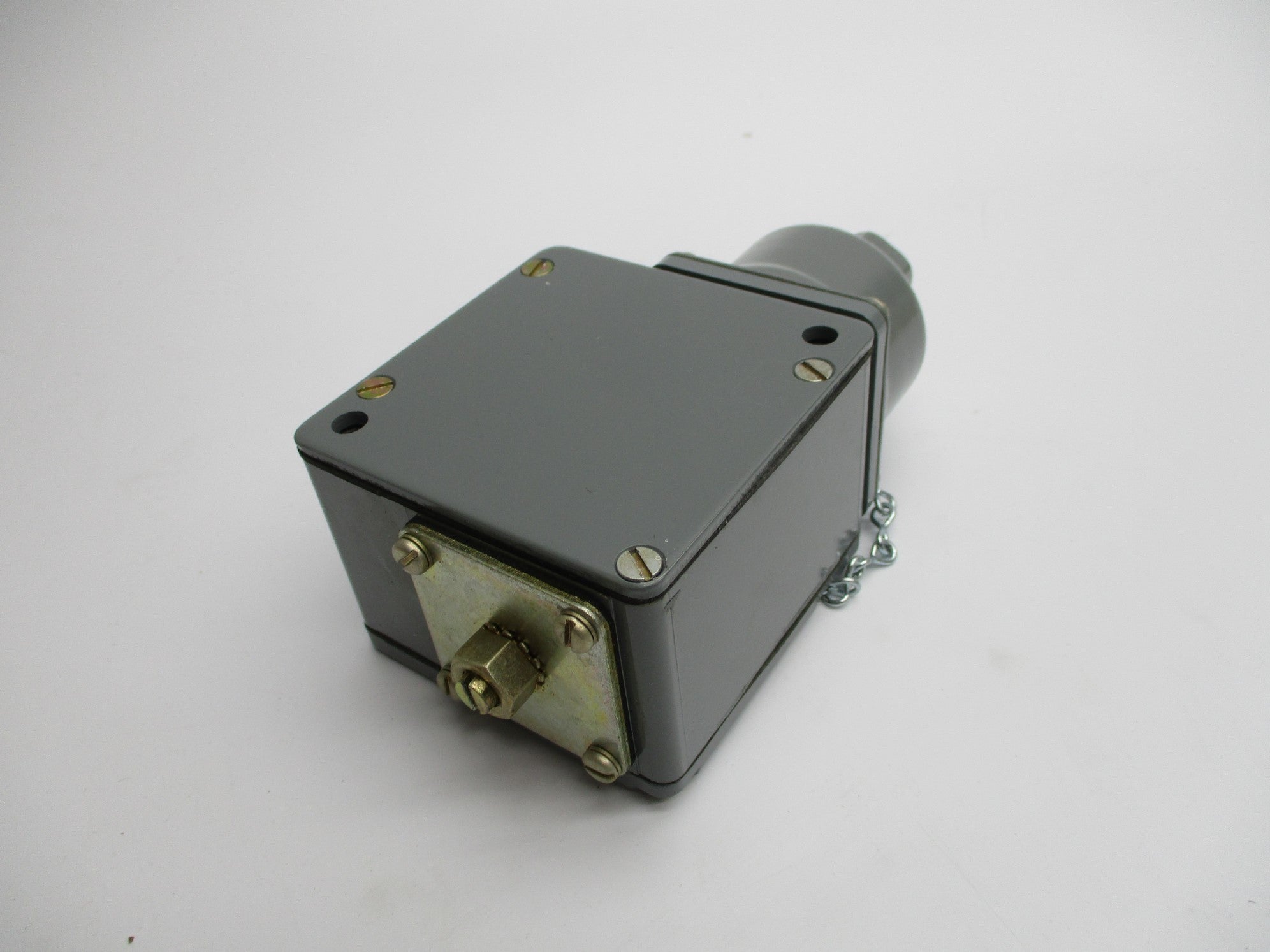 ALLEN BRADLEY 836T-T251J SER. CB (BR/YL) NSMP