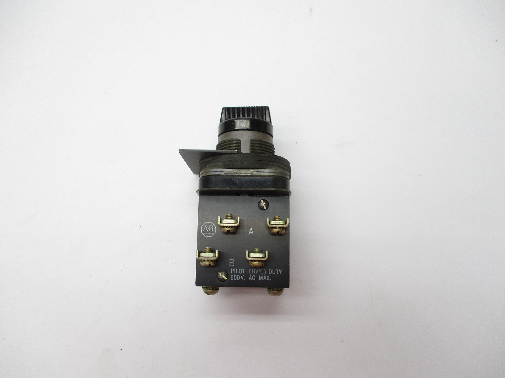 ALLEN BRADLEY 800T-J2B5 NSNP