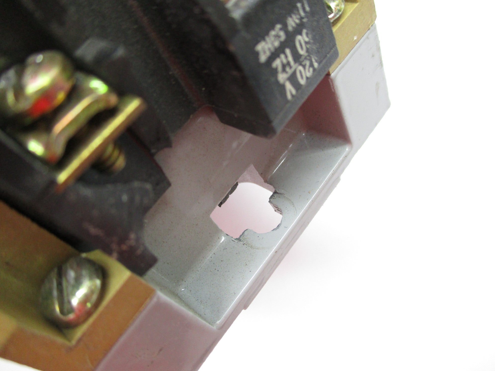 FURNAS 46MT40F SER. C 120V 10A UNMP