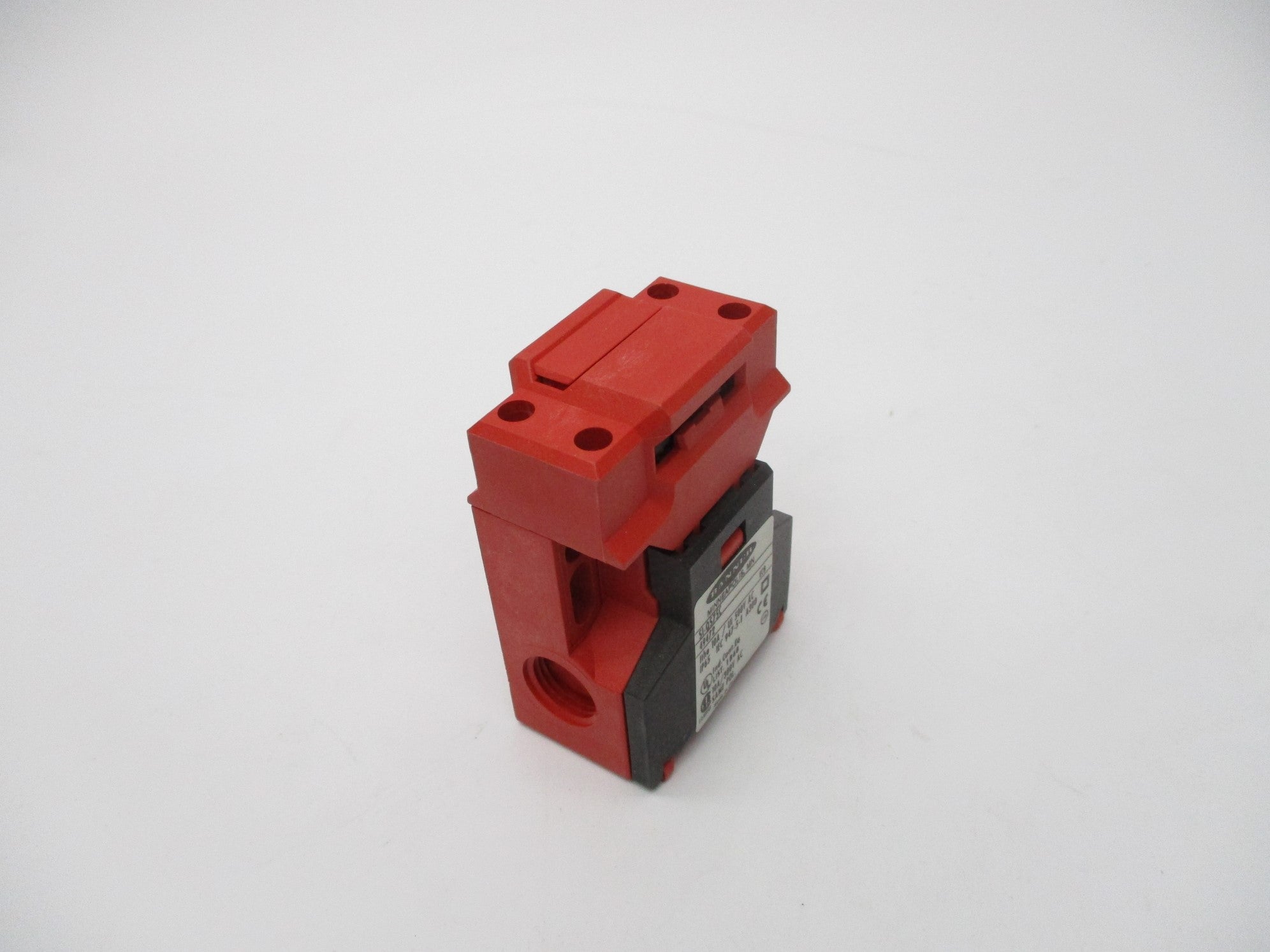 BANNER ENGINEERING SI-QS75C 49472 300VAC 10A (NO KEY) NSMP