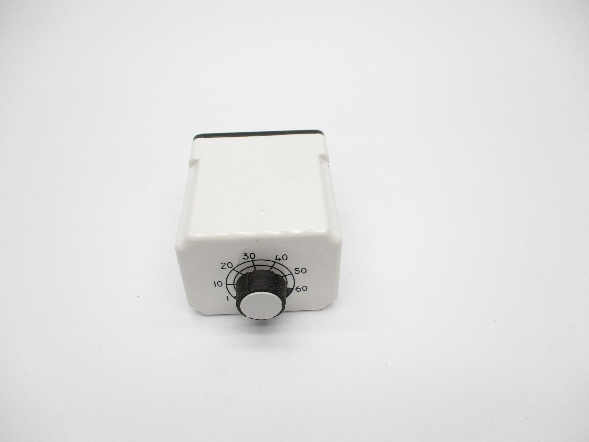 DAYTON 5YZ85M 10A 120V UNMP