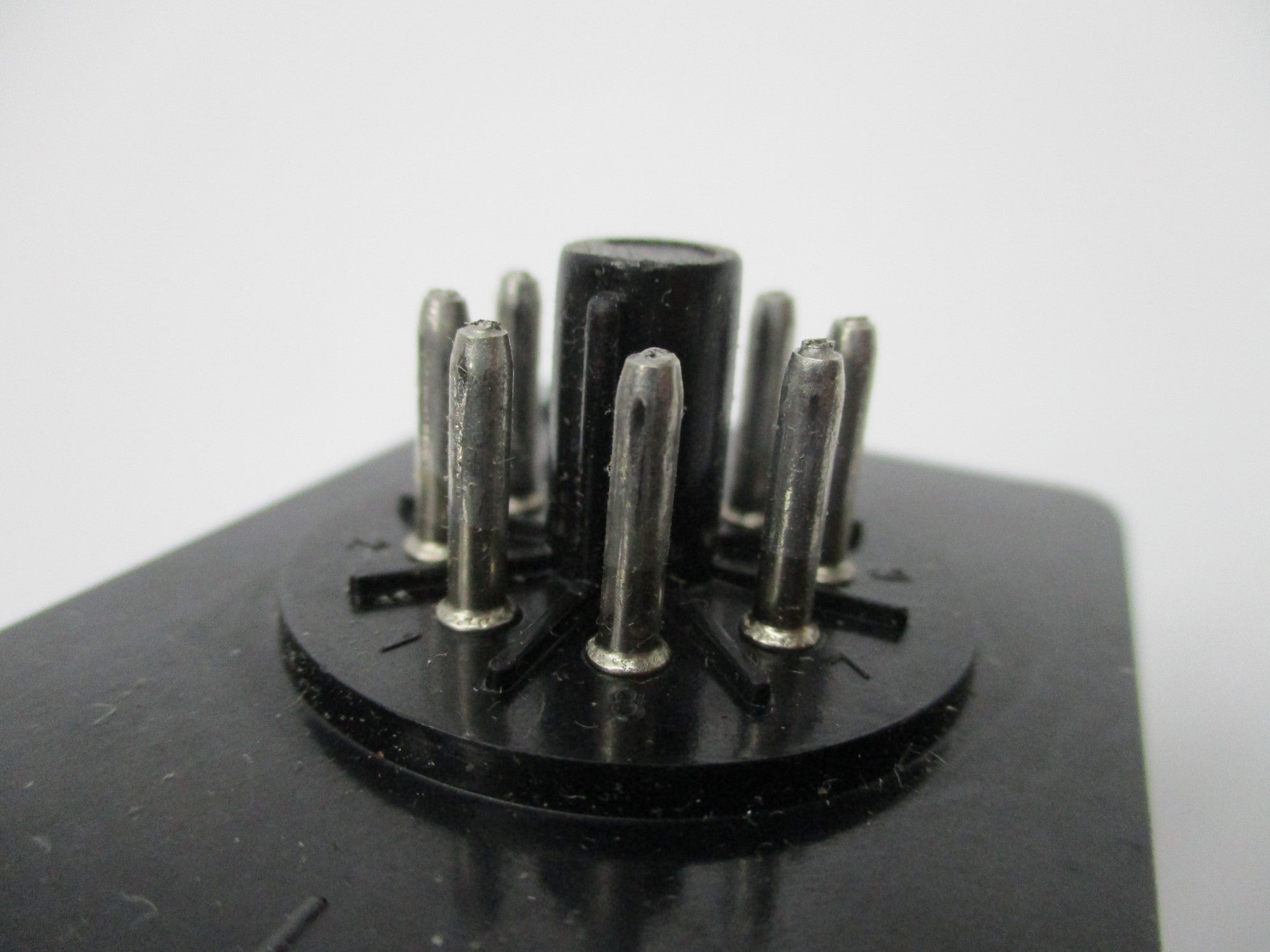 DAYTON 5YZ85M 10A 120V UNMP