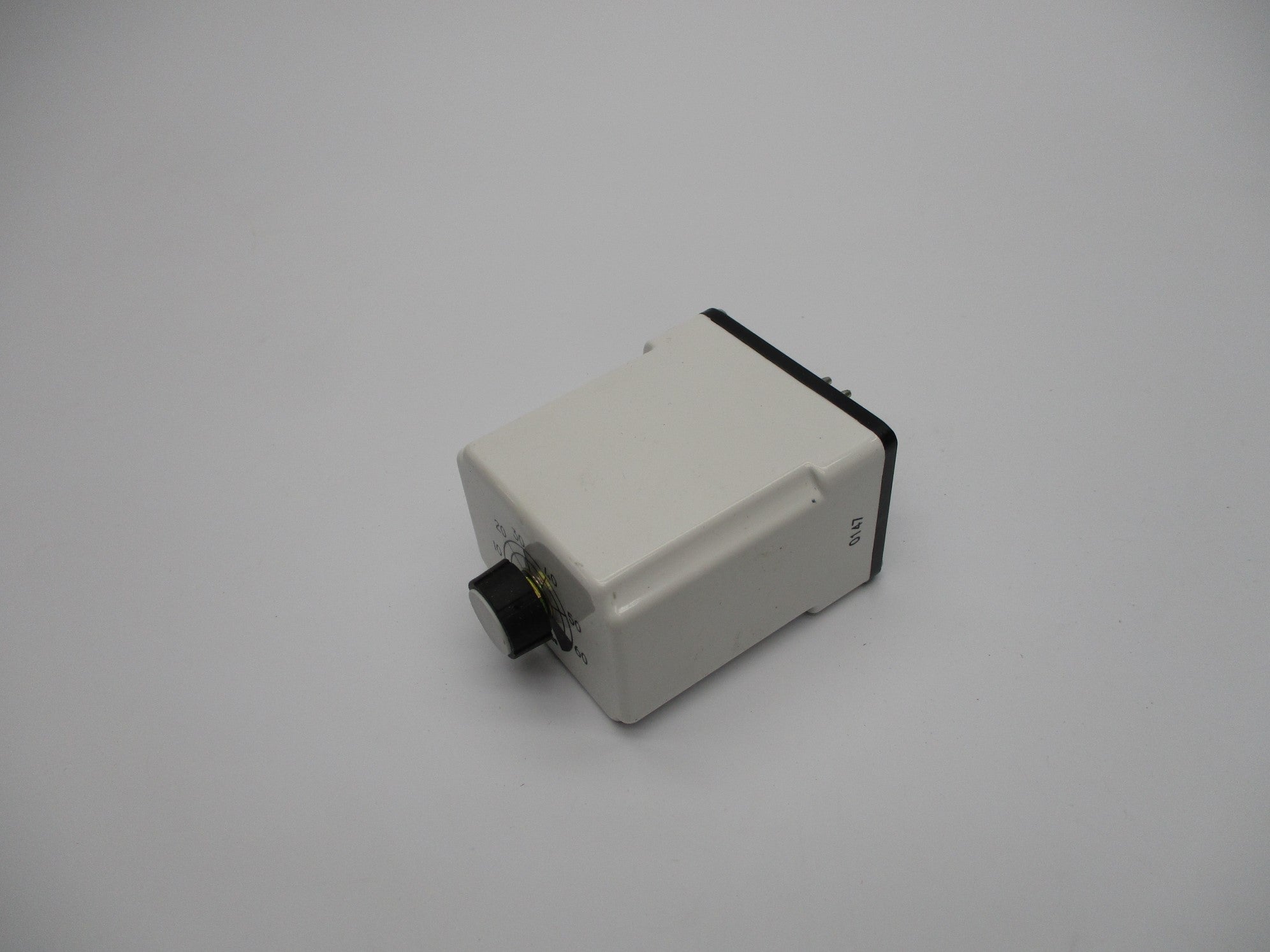 DAYTON 5YZ85M 10A 120V UNMP