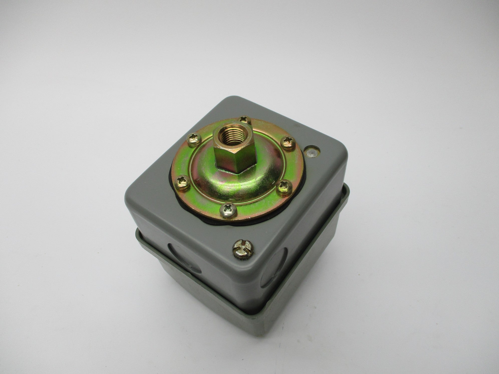 SQUARE D 9013GSG2J23 SER. C NSMP