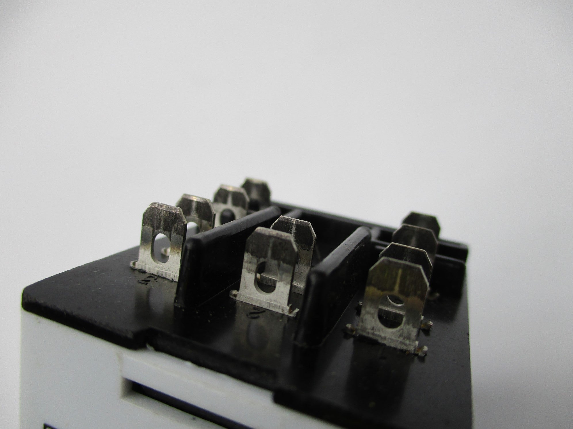SCHNEIDER ELECTRIC TDRSRXB-120V 12A 120V UNMP