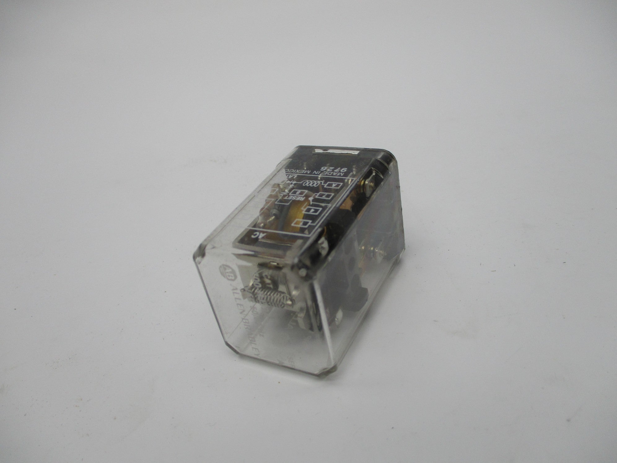 ALLEN BRADLEY 700-HJ32A1 SER. A UNMP