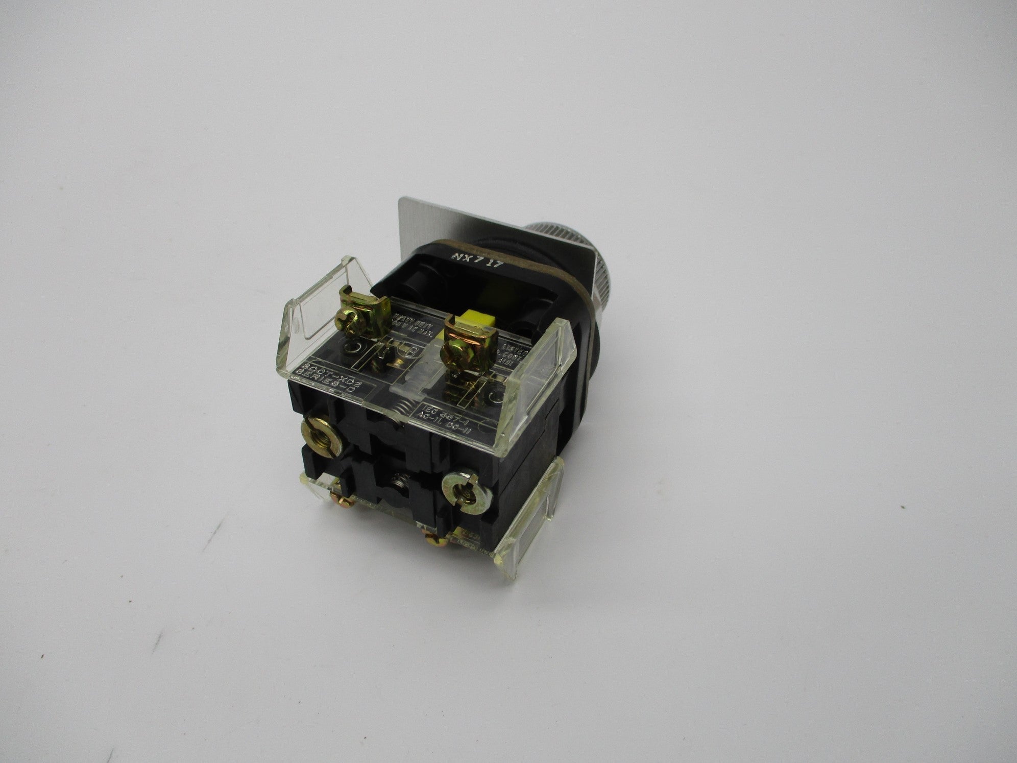 ALLEN BRADLEY 800T-NX717 SER. T (GY/BL) NSMP