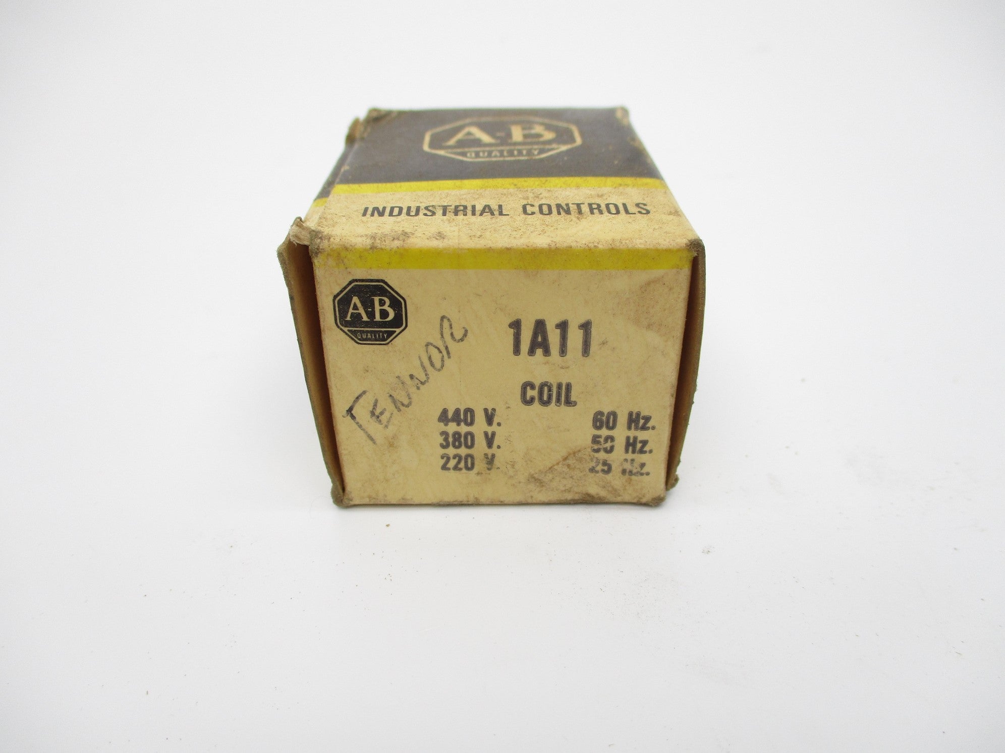 INDUSTRIAL SPARE PART 1A11 220/380/440V (BK/YL) NSMP