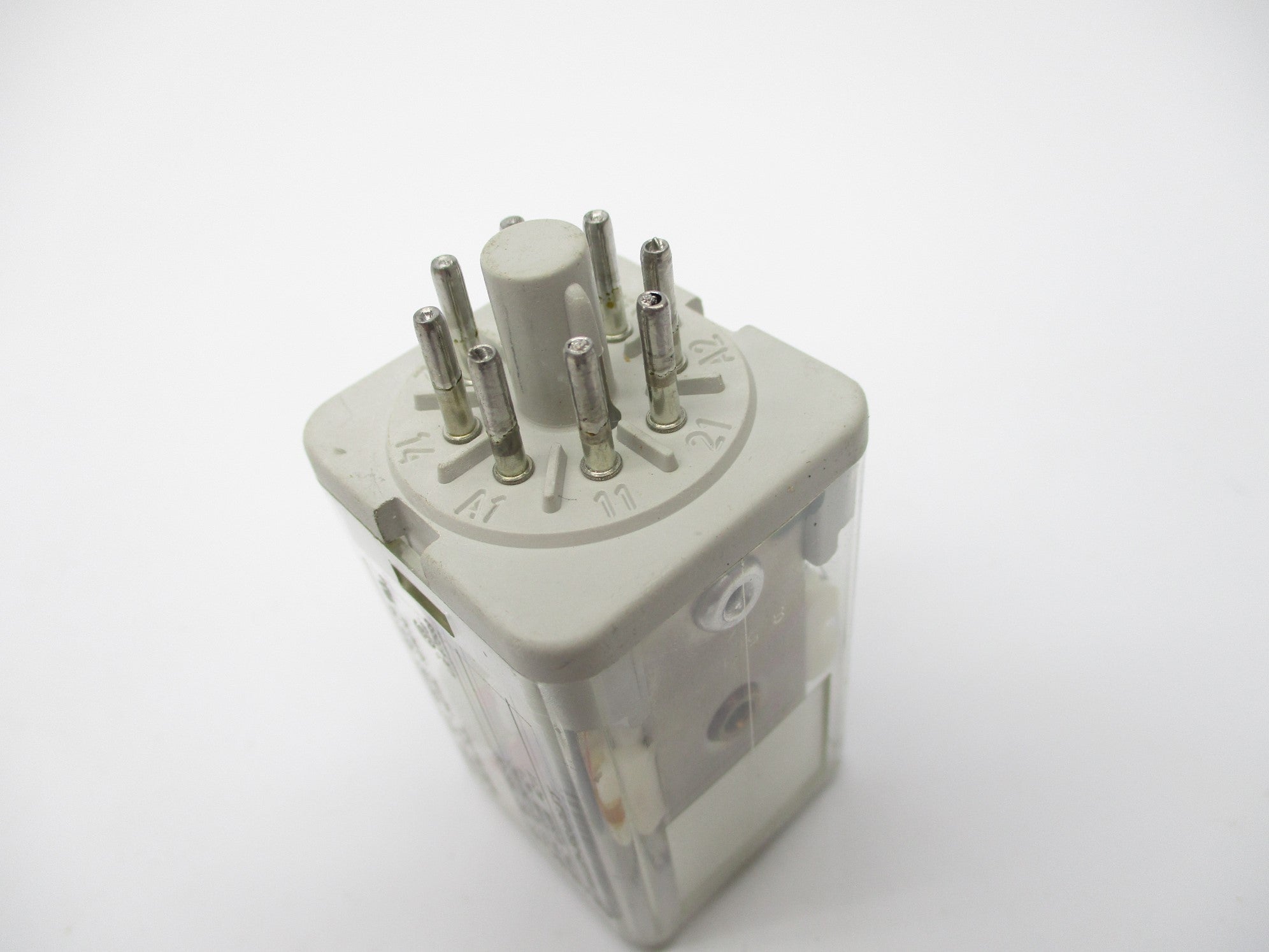 ALLEN BRADLEY 700-HA32Z06 SER. A 10A 6V (BK/YL) NSMP