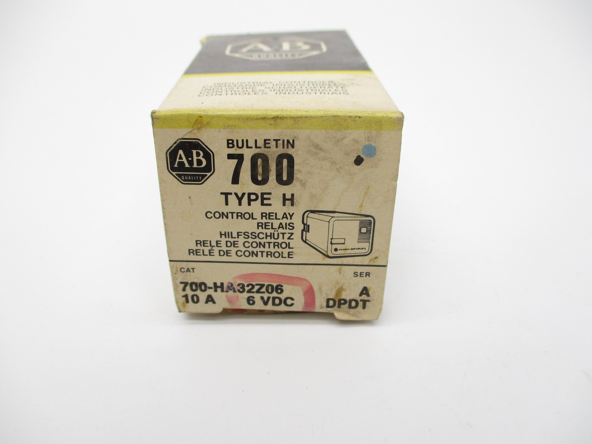 ALLEN BRADLEY 700-HA32Z06 SER. A 10A 6V (BK/YL) NSMP