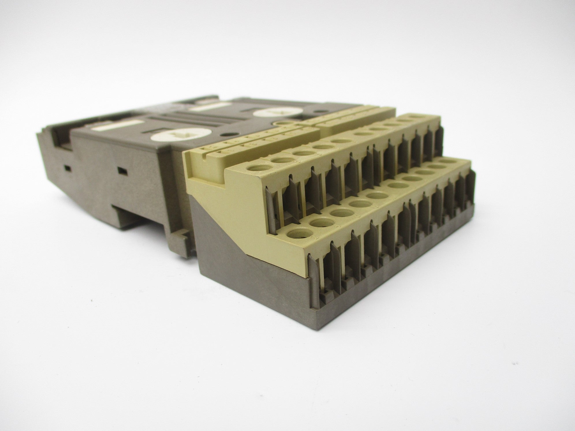 SIEMENS 6ES5700-8MA11 NSNP
