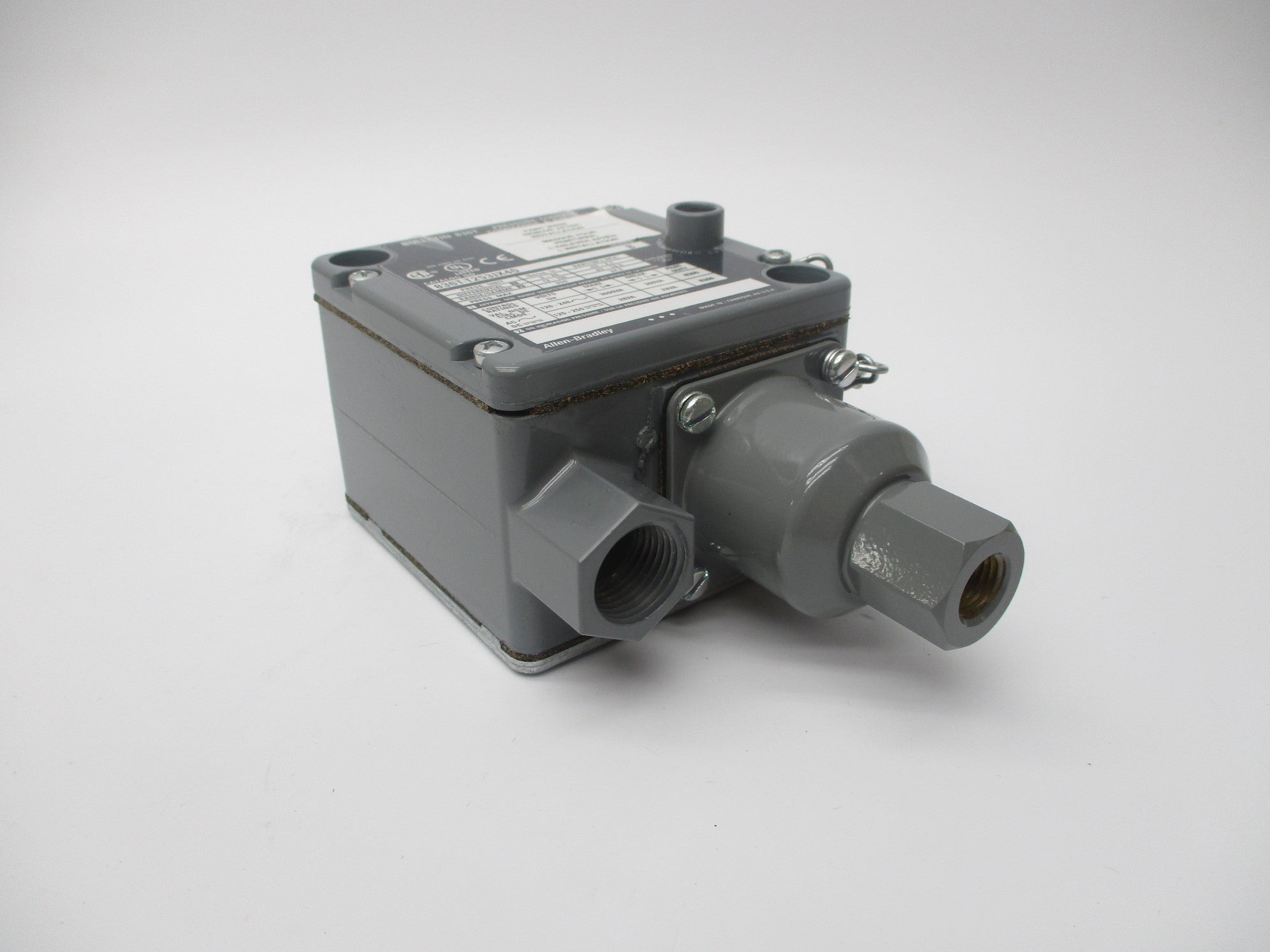 ALLEN BRADLEY 836T-T253JX40 SER. B (BR/WH) NSMP