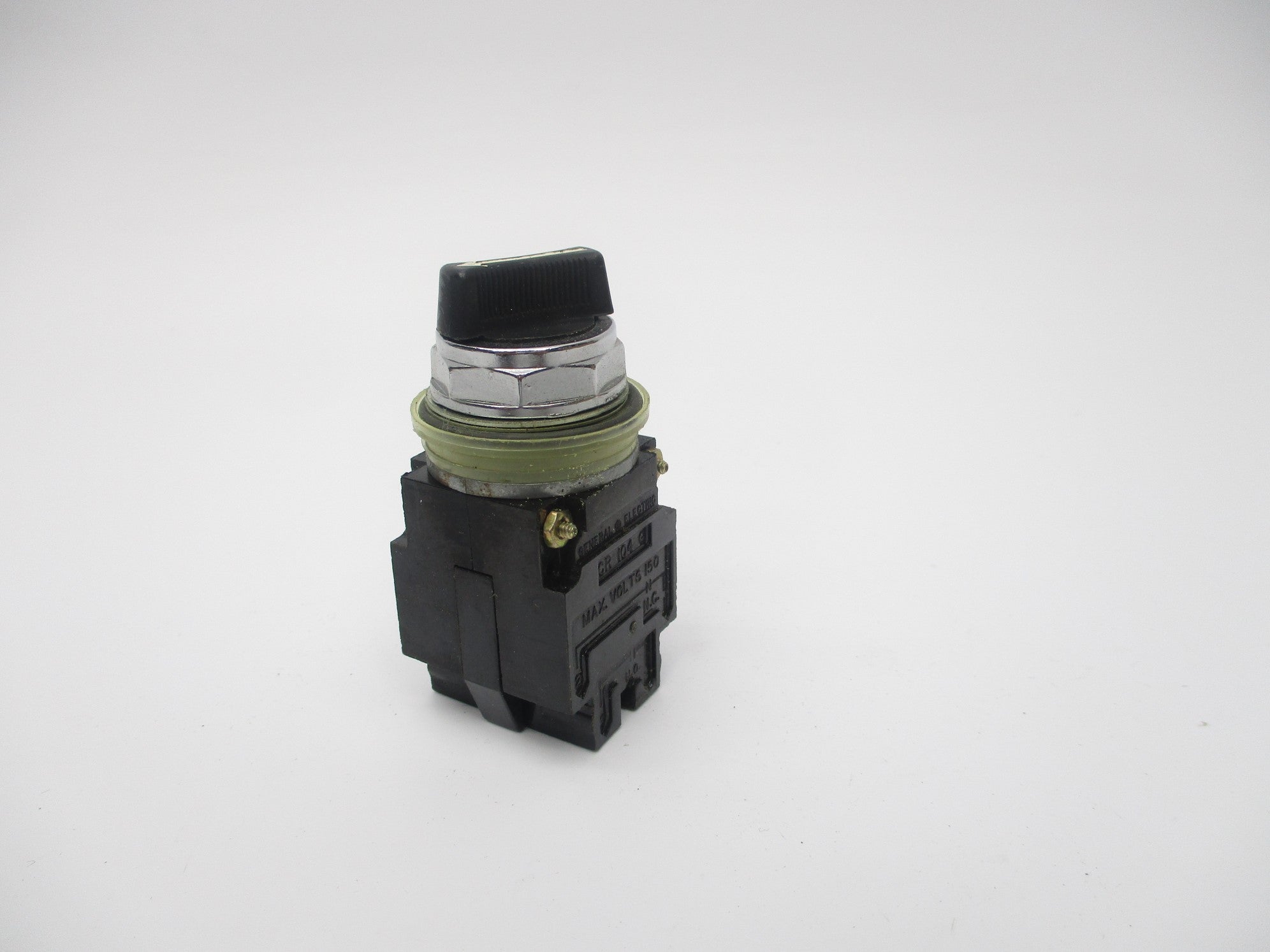 GENERAL ELECTRIC CR104G 150V (AS PICTURED) NSNP